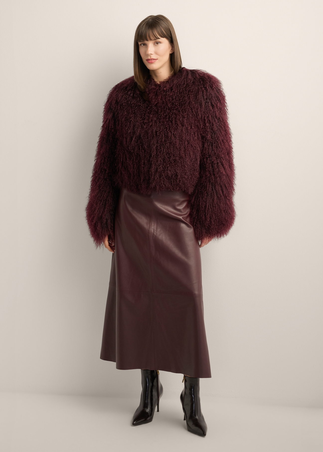 Burgundy short natural fur coat FUTDF-0104-4D(Z26), front view of the product on the model. Full body visible.