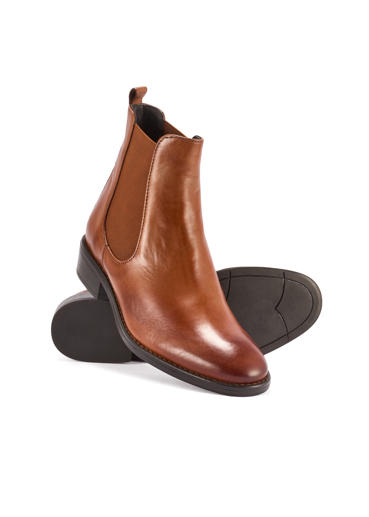 Women's leather ankle boots in cognac color BUTYD-0936A-87(Z25), diagonal product view on a white background.