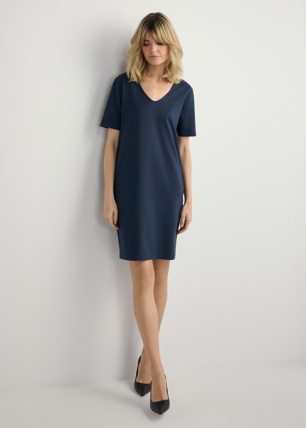 Navy blue cotton dress SUKDT-0185A-7E(W26), front view of the product on the model. Full body visible.