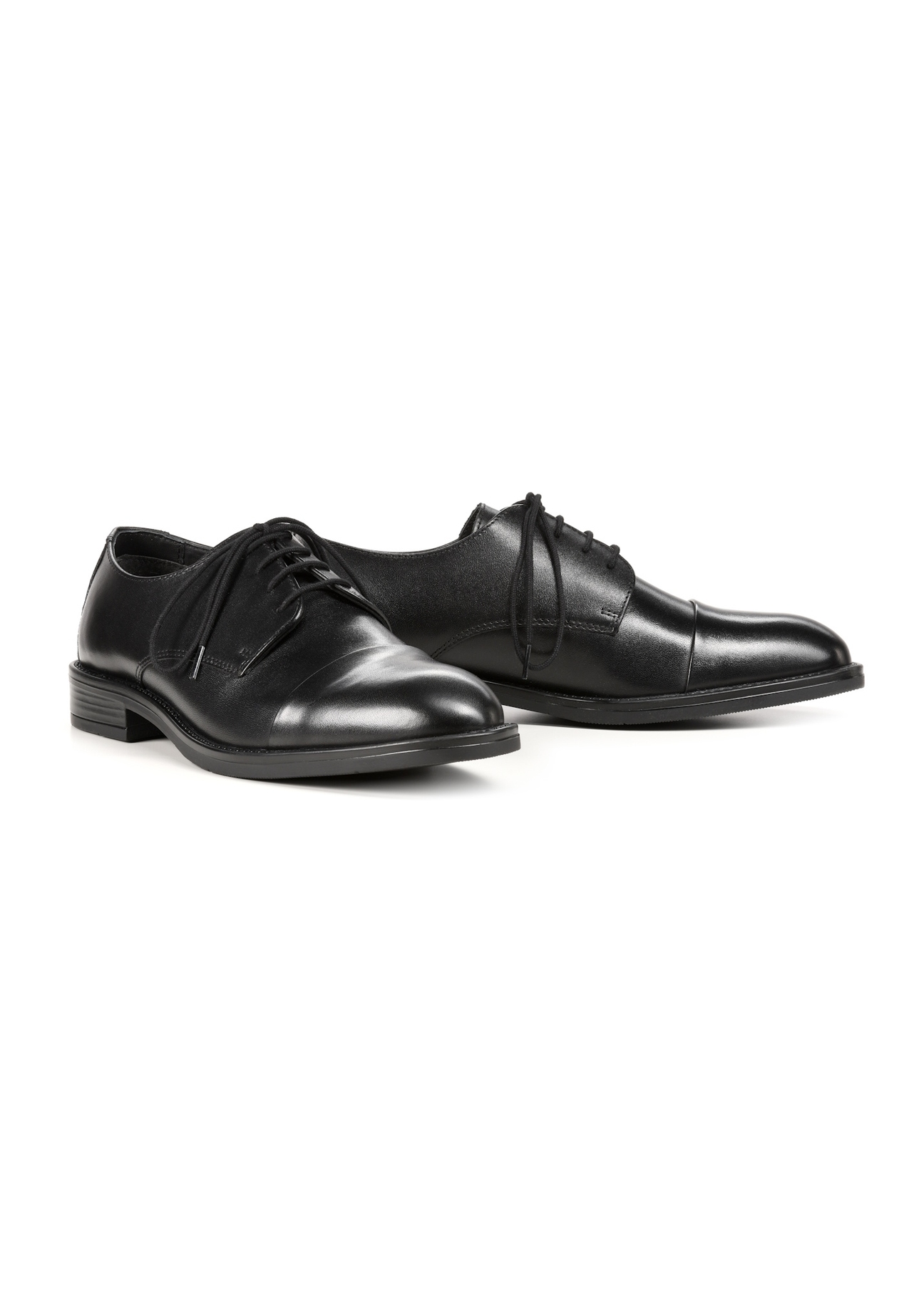 Black leather men's shoes BUTYM-0512-99(Z25), diagonal product view on a white background.