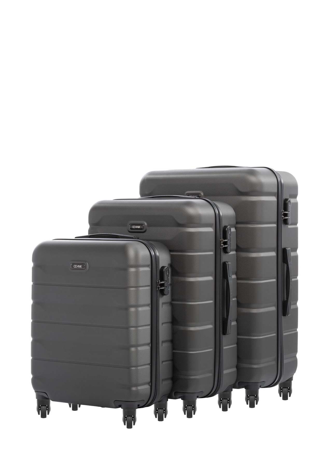 Set of 19''/24''/28'' trolley suitcases WALAB-0067-9B(W26), diagonal product view on white background.