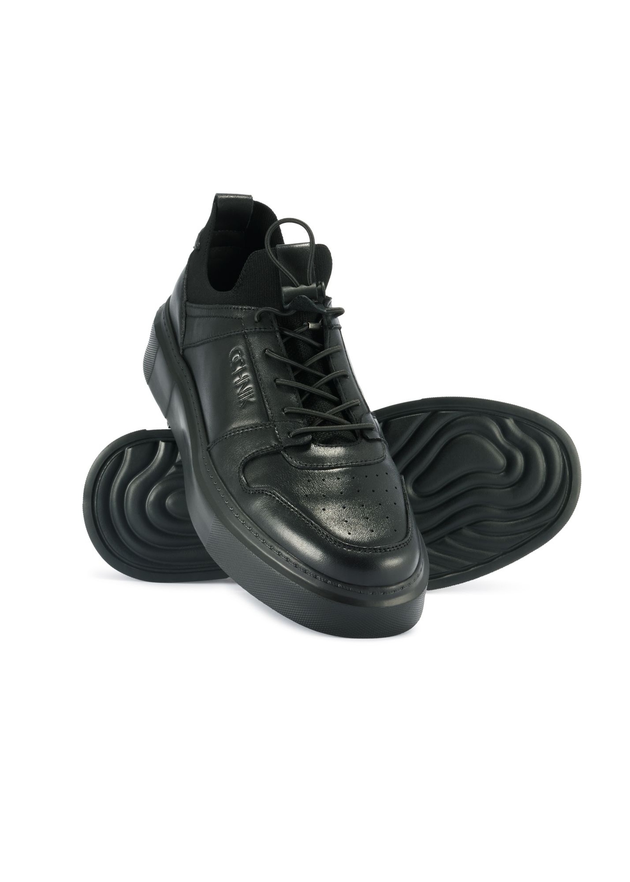 Men's black leather sneakers BUTYM-0509-99(Z25) - top view of the product on a white background.