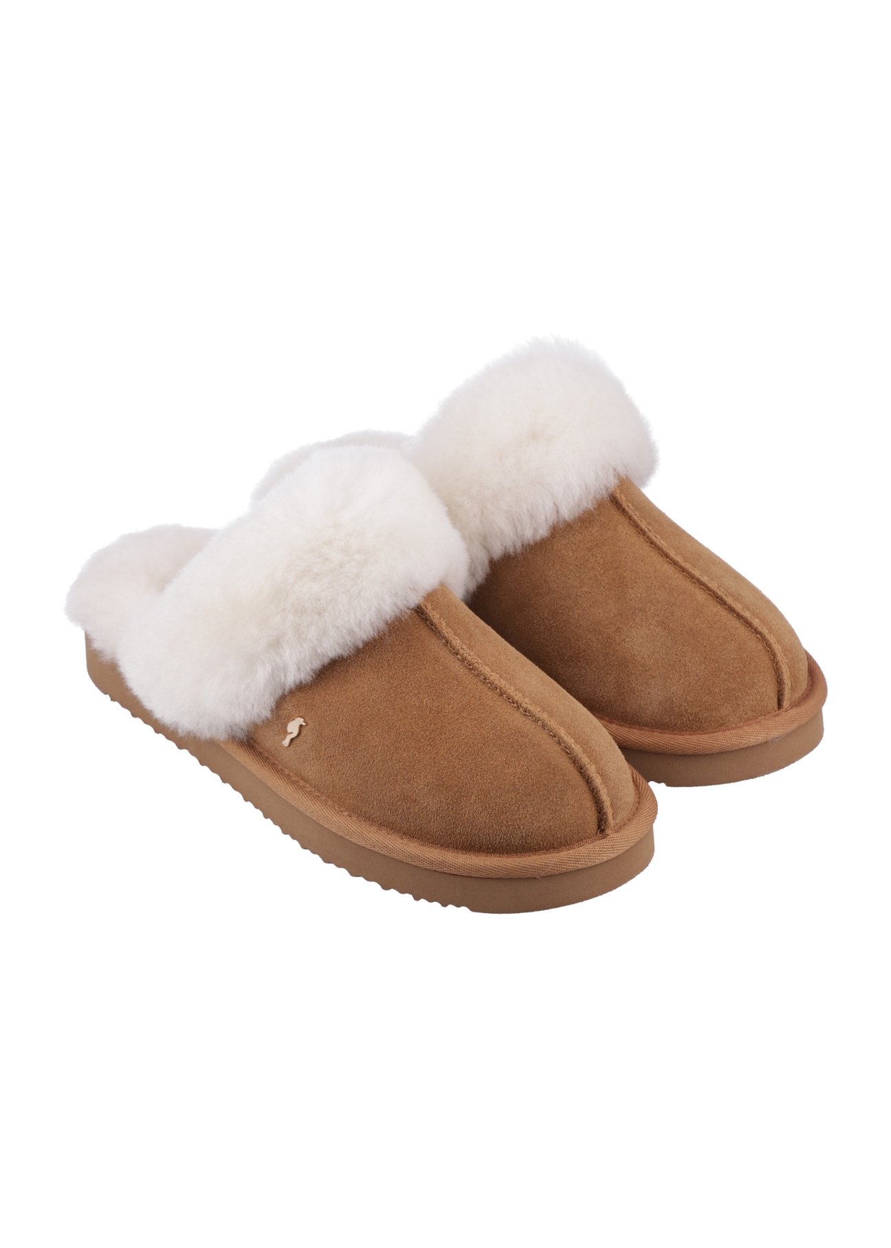 Beige slip-on snow boot style slippers BUTYD-1137-82(Z24), diagonal view of the product on a white background.