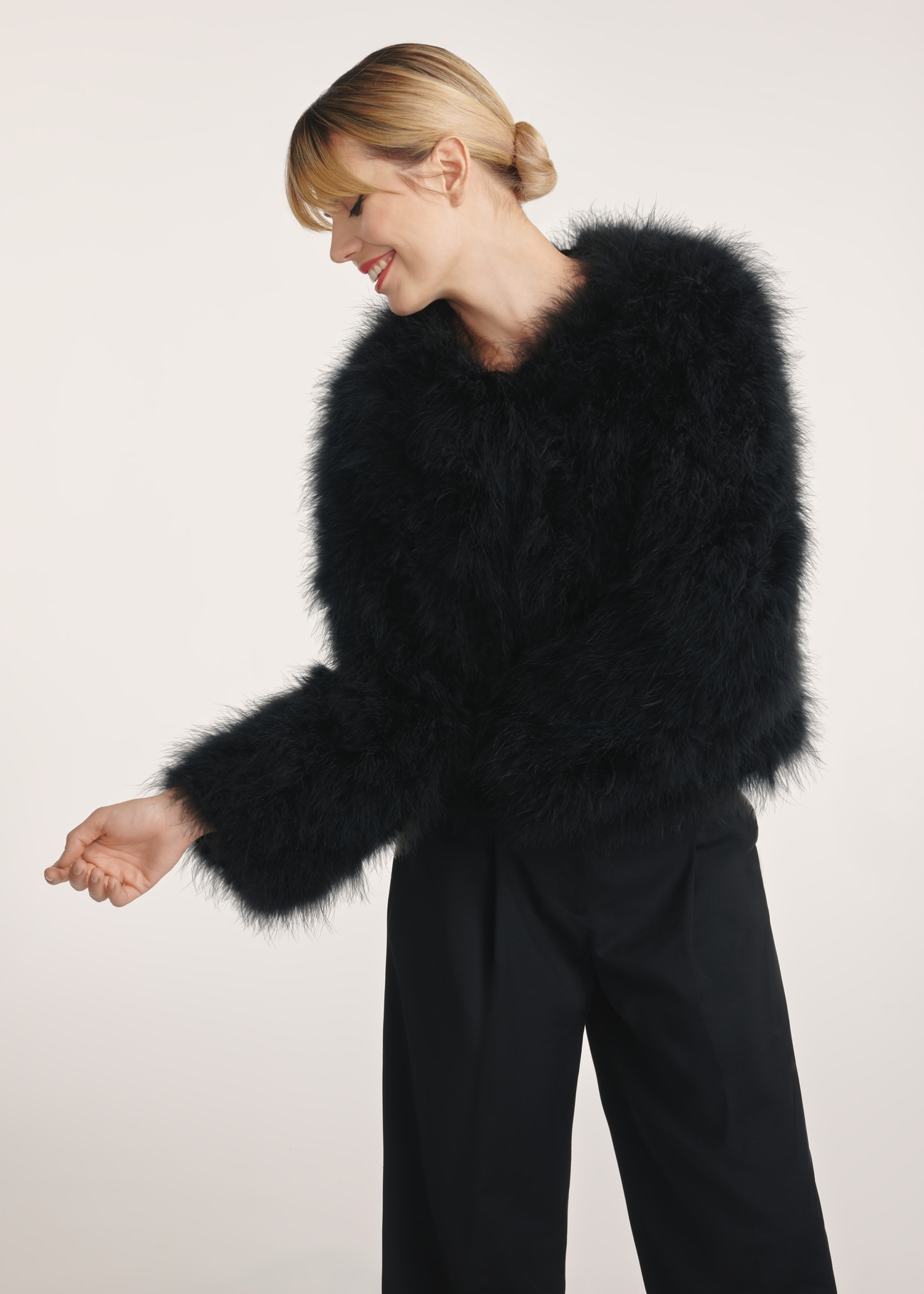 Women's turkey feather jacket FUTDF-0097A-1270(Z24), front view of the product on the model, half of the silhouette visible.