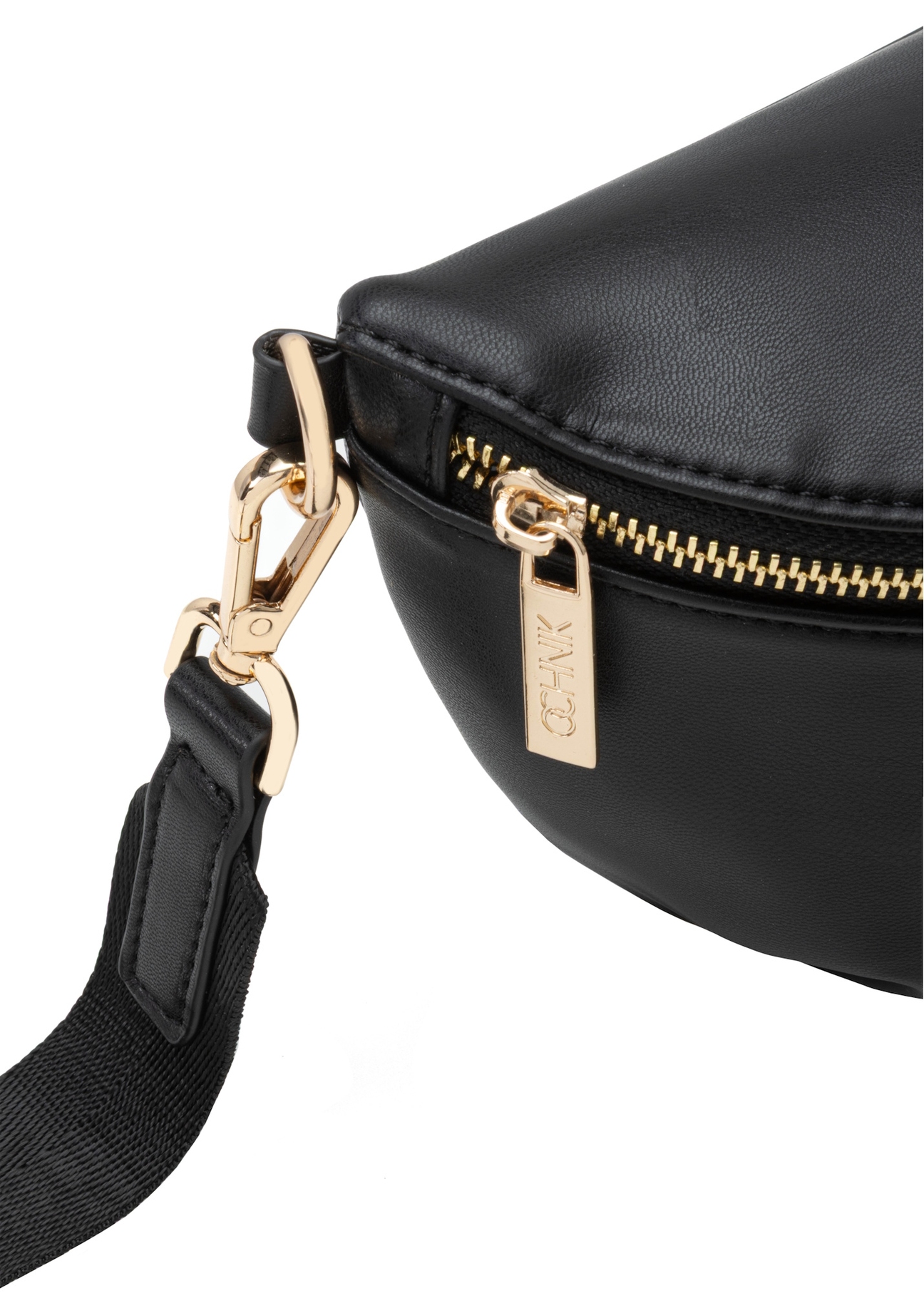 Black women's waist bag TOREC-1119-99(W26), close-up of the product detail on a white background.