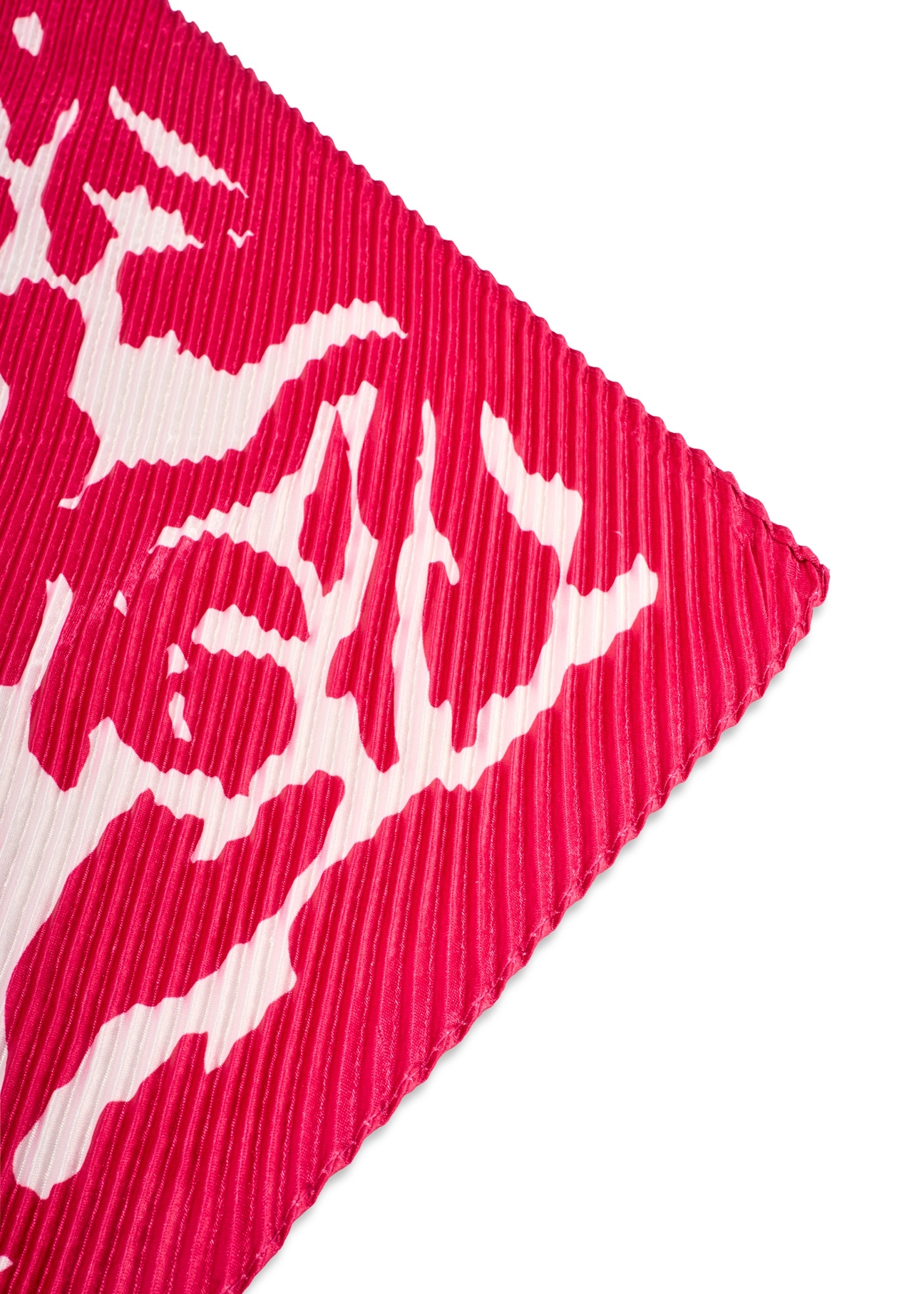 Pink women's patterned scarf SZADT-0172-5P(W26), close-up of the product on a white background.