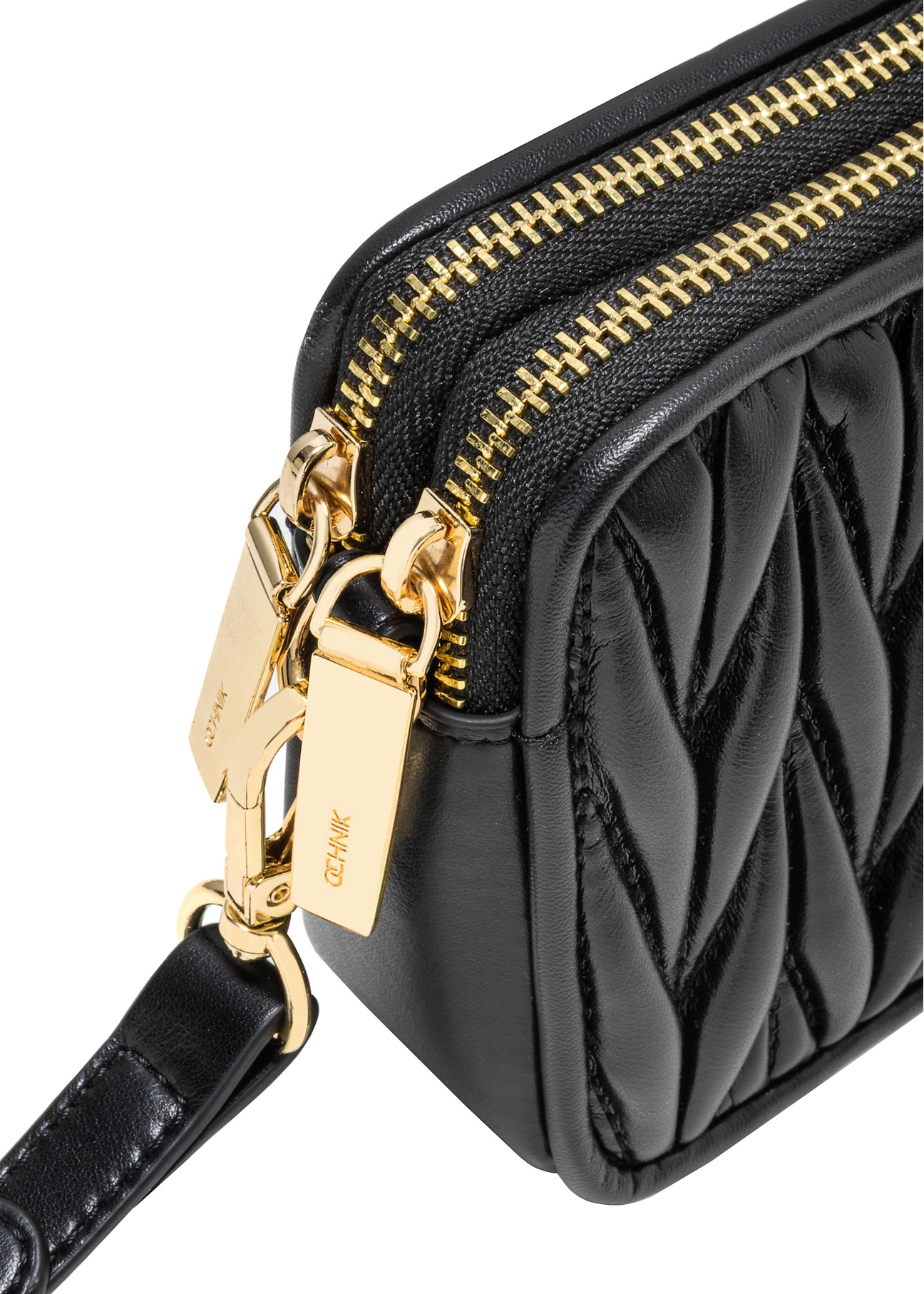 Classic black women's handbag TOREC-1103-99(Z25), close-up of the product detail on a white background.