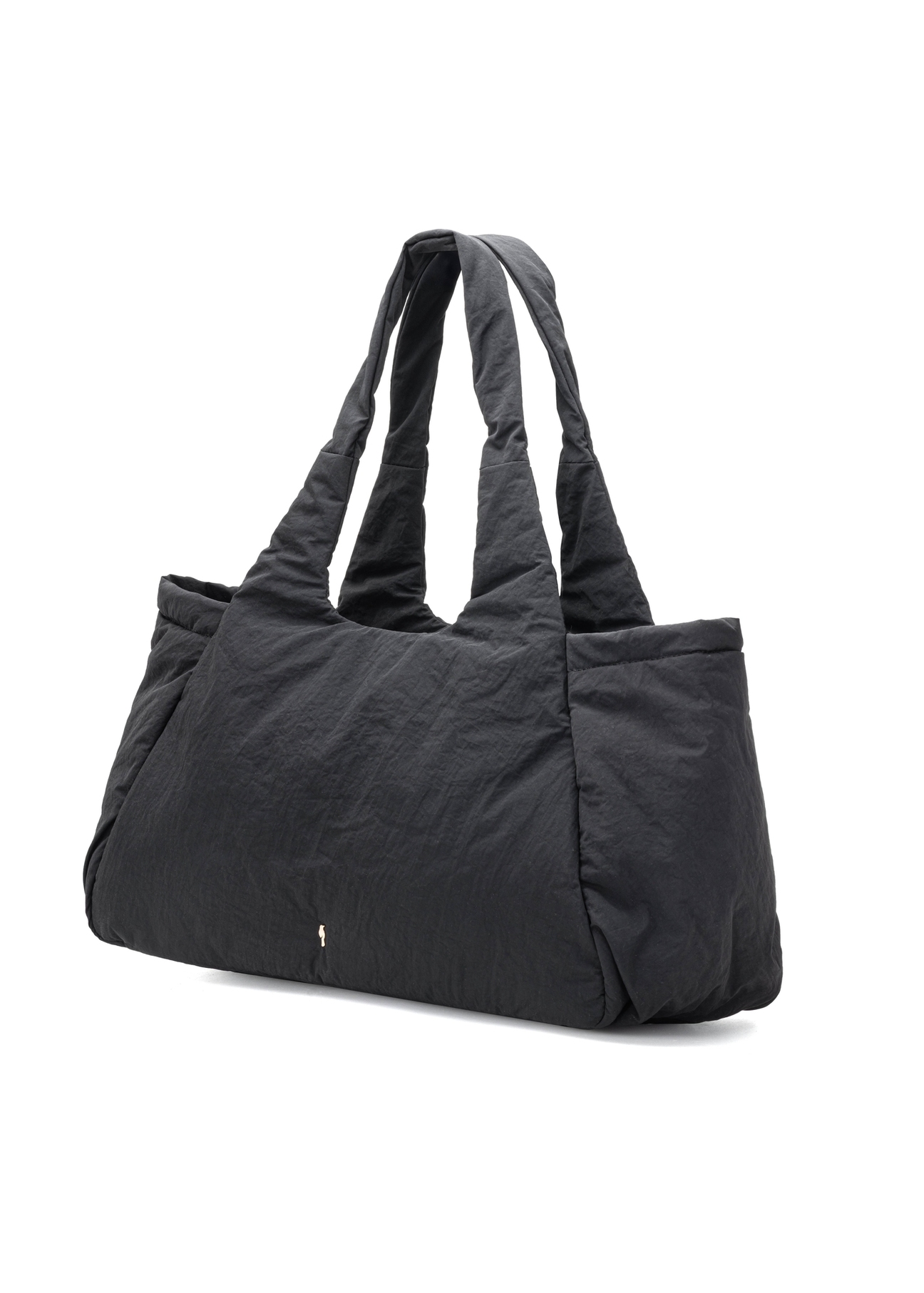 Black women's shopper bag TOREN-0336-99(W26), diagonal product view on a white background.