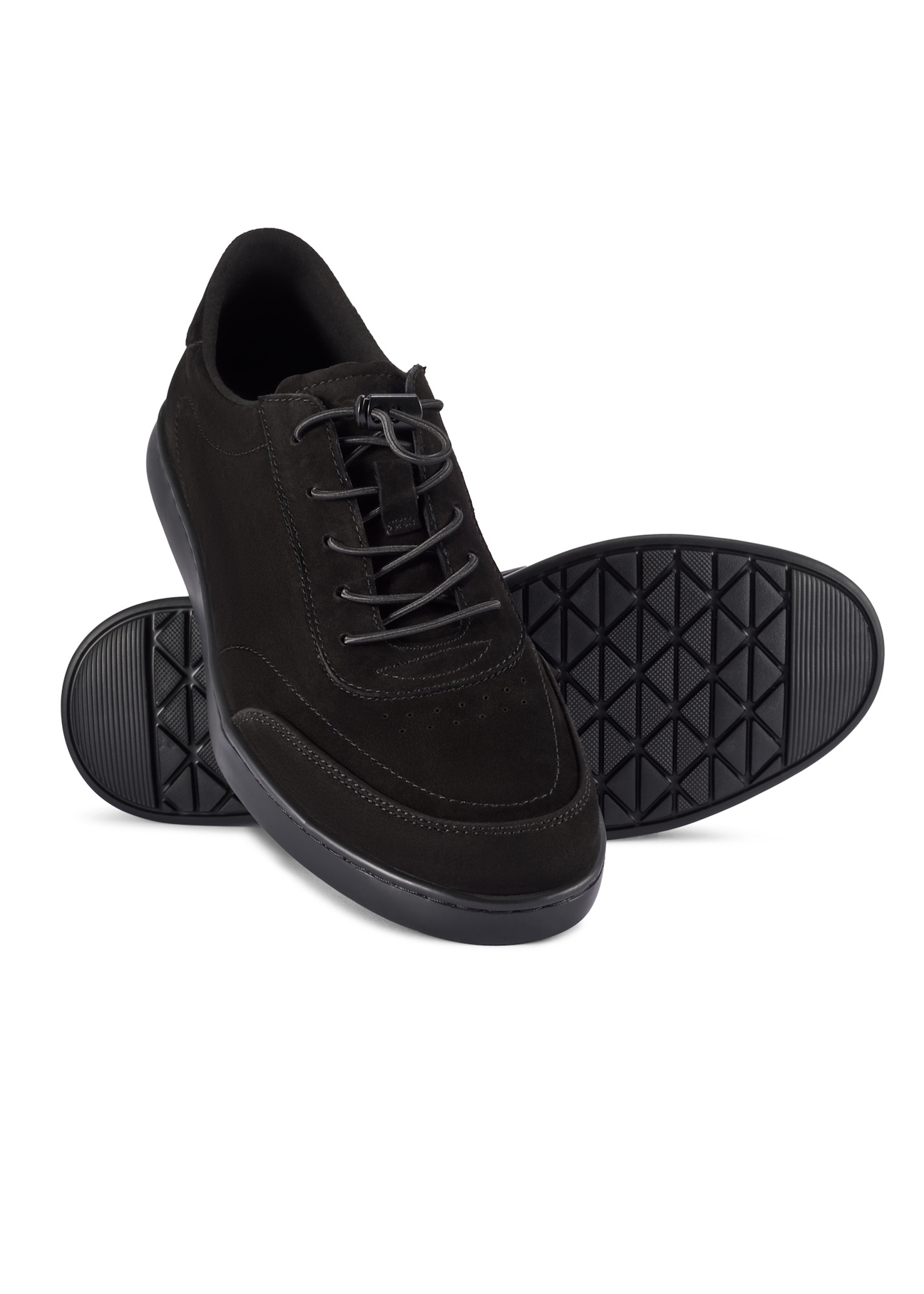 Black men's leather shoes BUTYM-0529-99(W26), diagonal product view on white background.