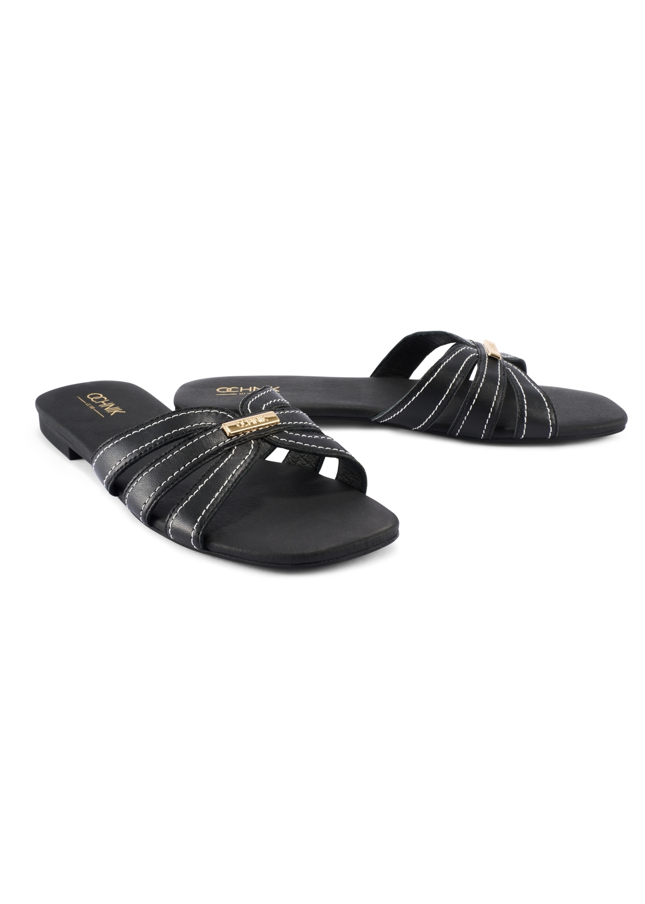 Black women's flip-flops with stitching BUTYD-1223-99(W26), diagonal product view on a white background.