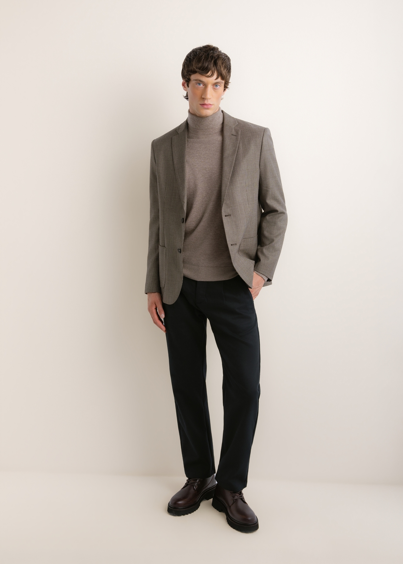 Men's brown wool-blend blazer MARMT-0027-1D(Z26); front view of the product on a model, showing the full silhouette.