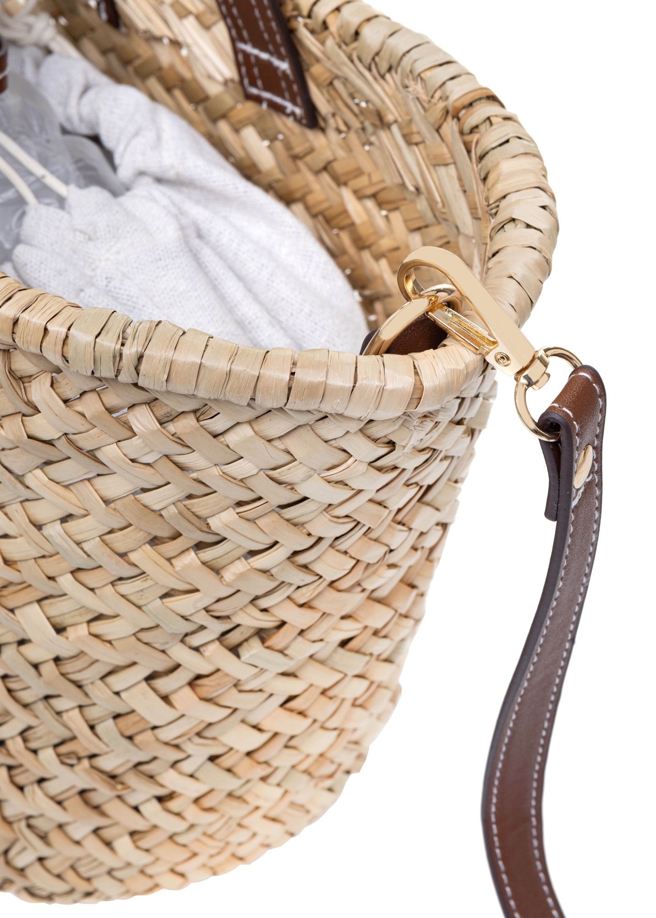 Straw women's basket handbag TOREC-0945A-25(W25), close-up detail on white background.