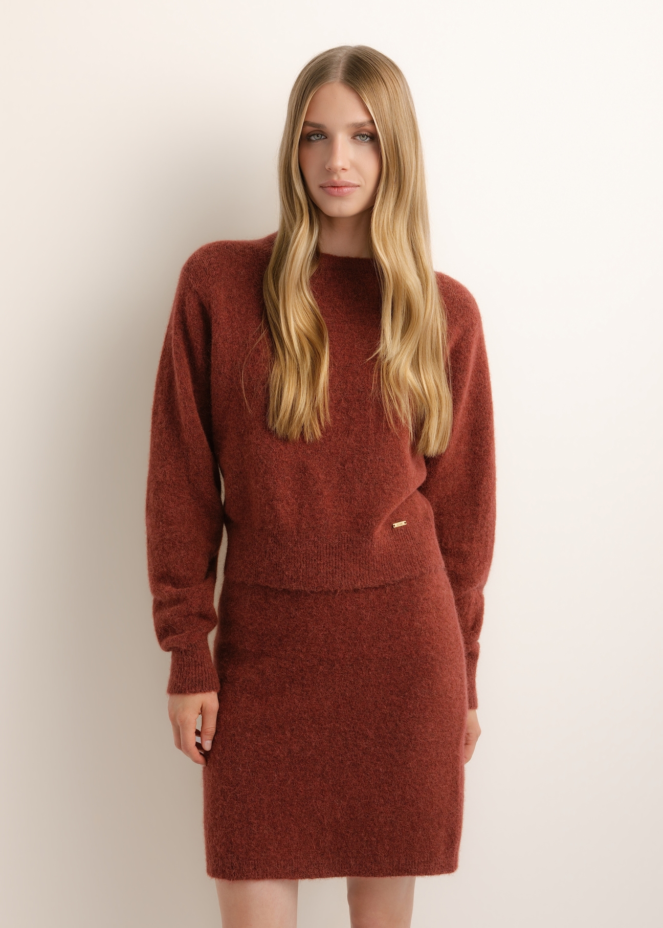 Red women's sweater with alpaca wool SWEDT-0283-3D(Z26)