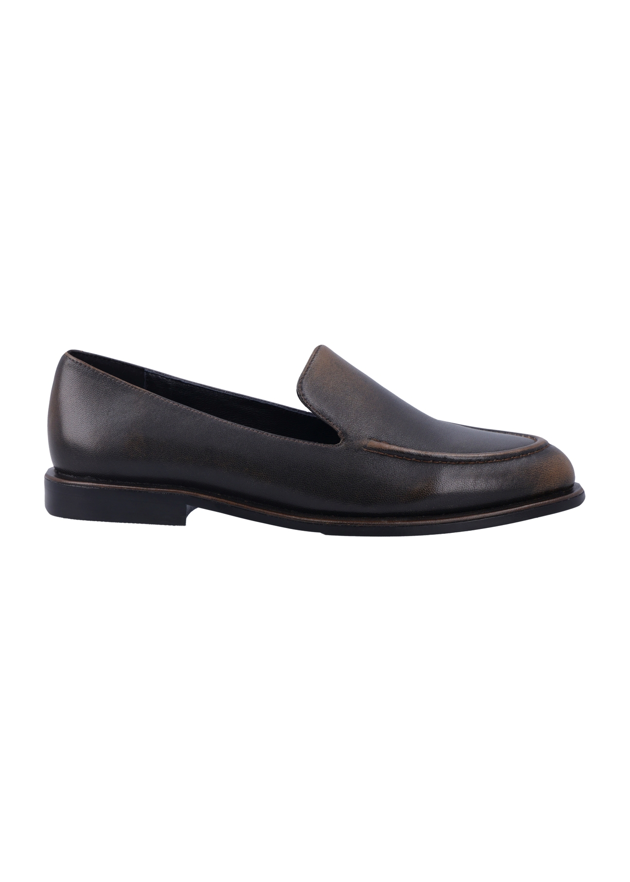 Dark brown women's leather moccasins BUTYD-1330-1I(Z26), side product view on white background.