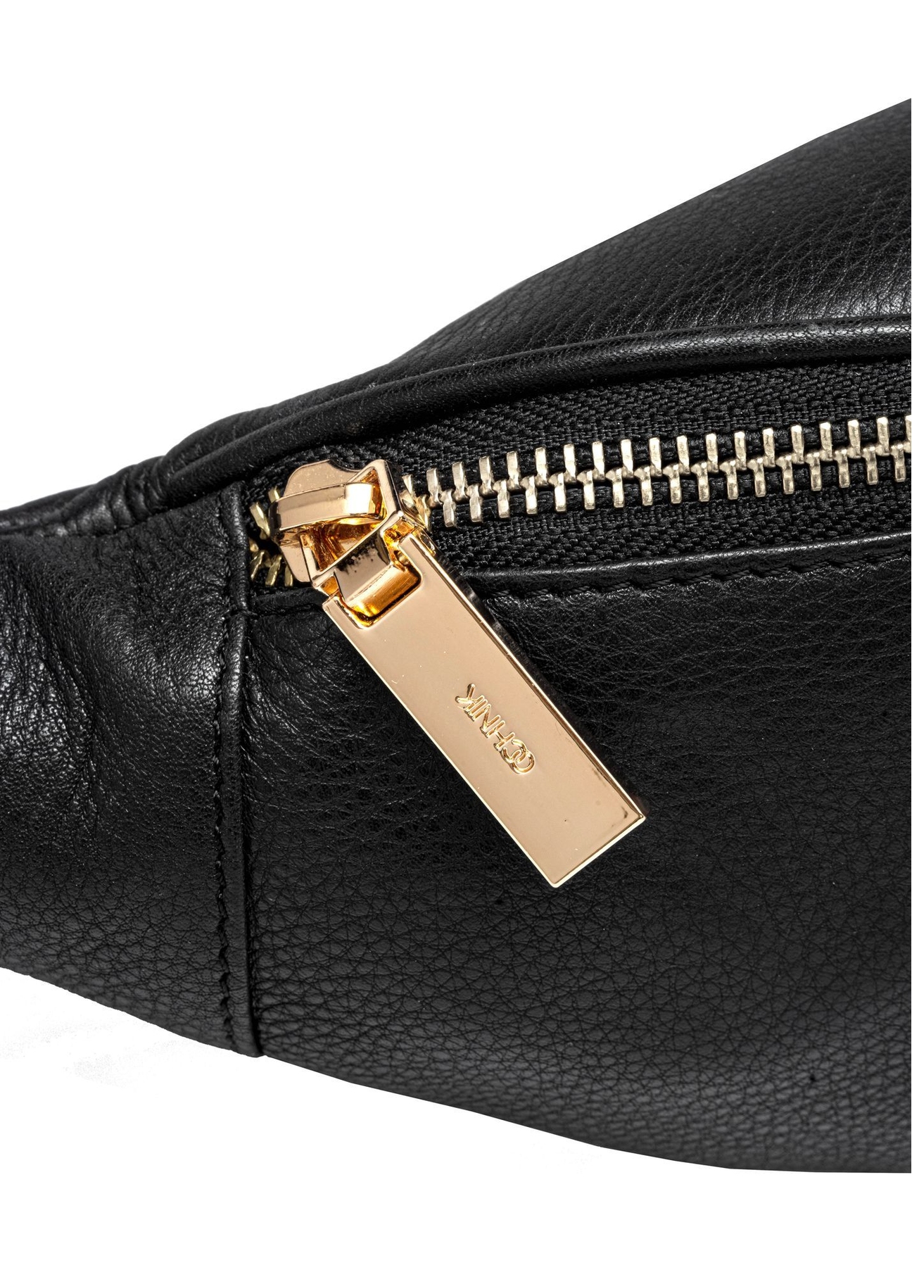 Women's black leather bag TORES-0970E-99(Z25) - close-up of the detail on a white background.