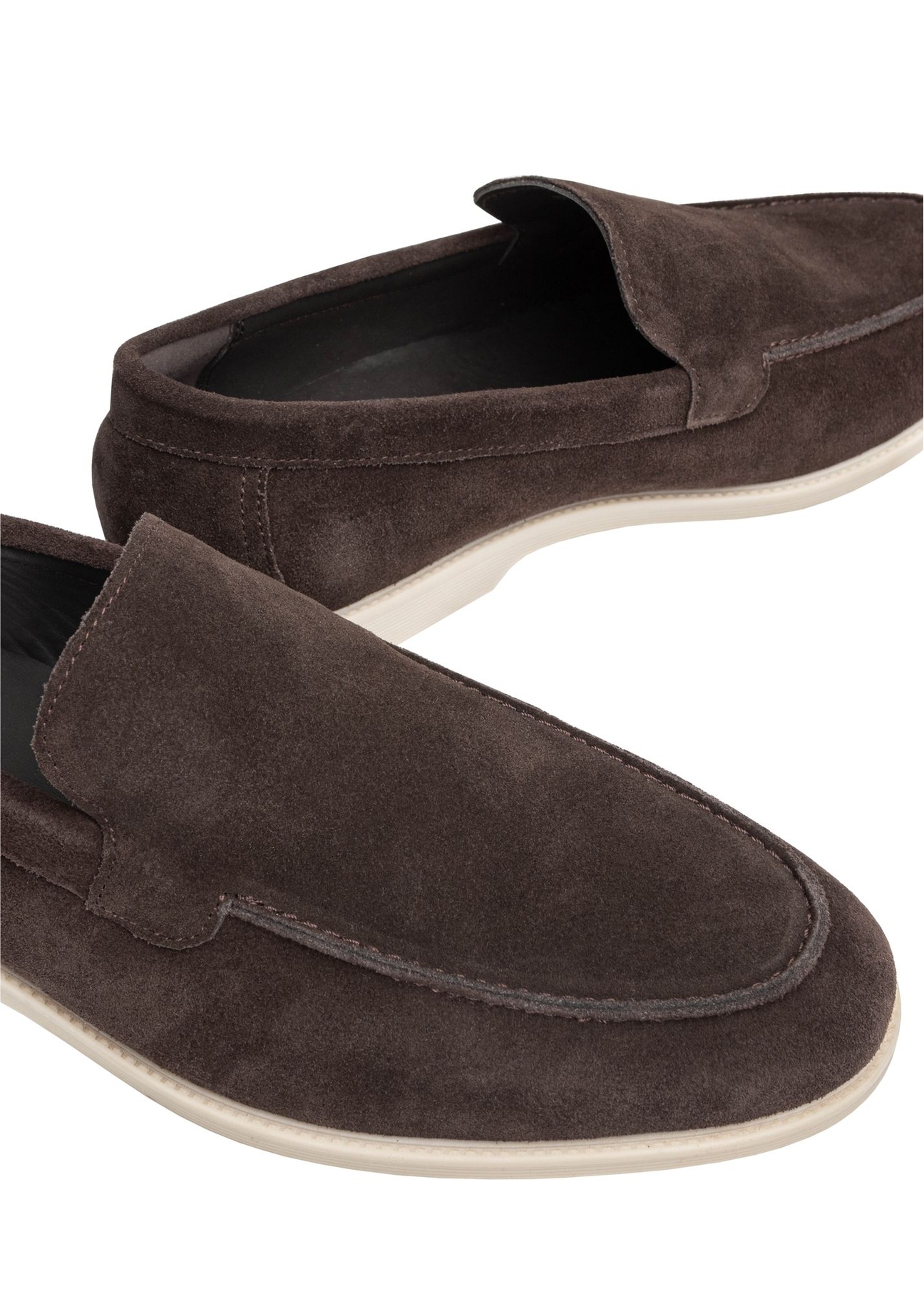 Dark brown suede men's moccasins BUTYM-0526-1I(W26), close-up of the product on a white background.