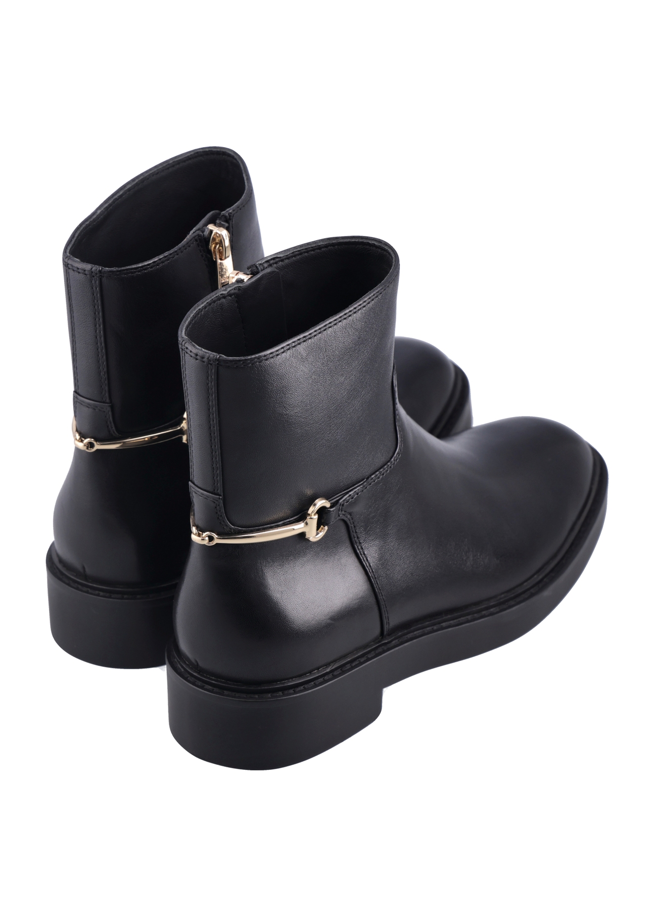 Women's leather black ankle boots BUTYD-1290-99(Z26), product view from the back on a white background.