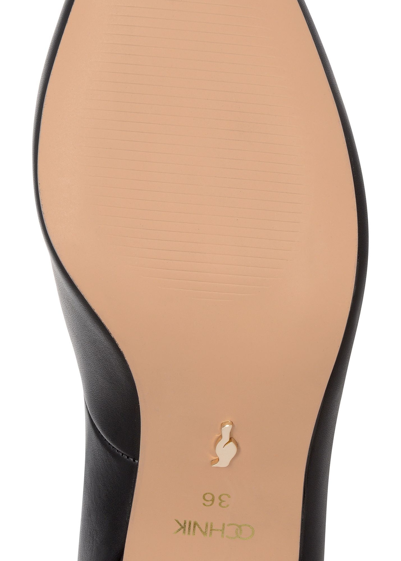 Women's black leather pumps BUTYD-1031A-99(W26), view of the sole of the product on a white background.