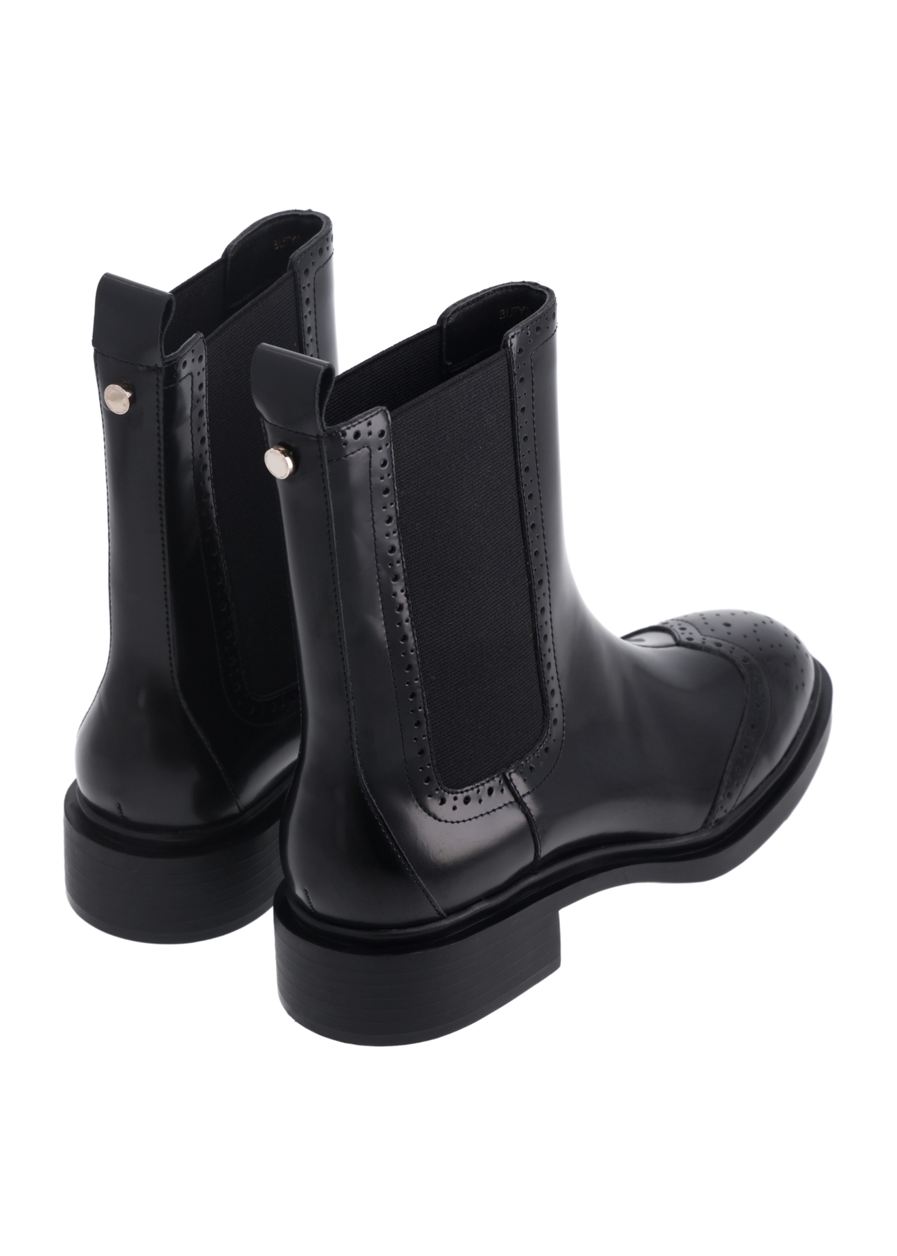 Women's black leather Chelsea boots BUTYD-1301-9F(Z26), product view from the back on a white background.