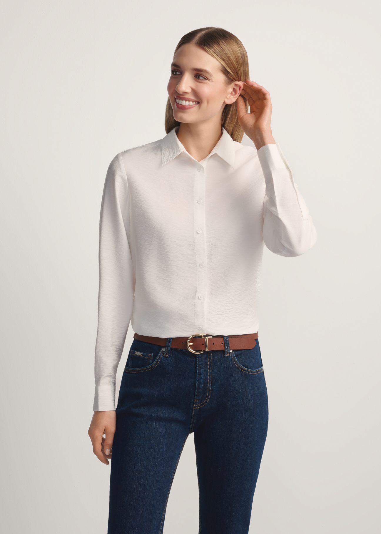 Women's white shirt KOSDT-0180-0P(W26), front view of the product on the model. Half of the silhouette visible.
