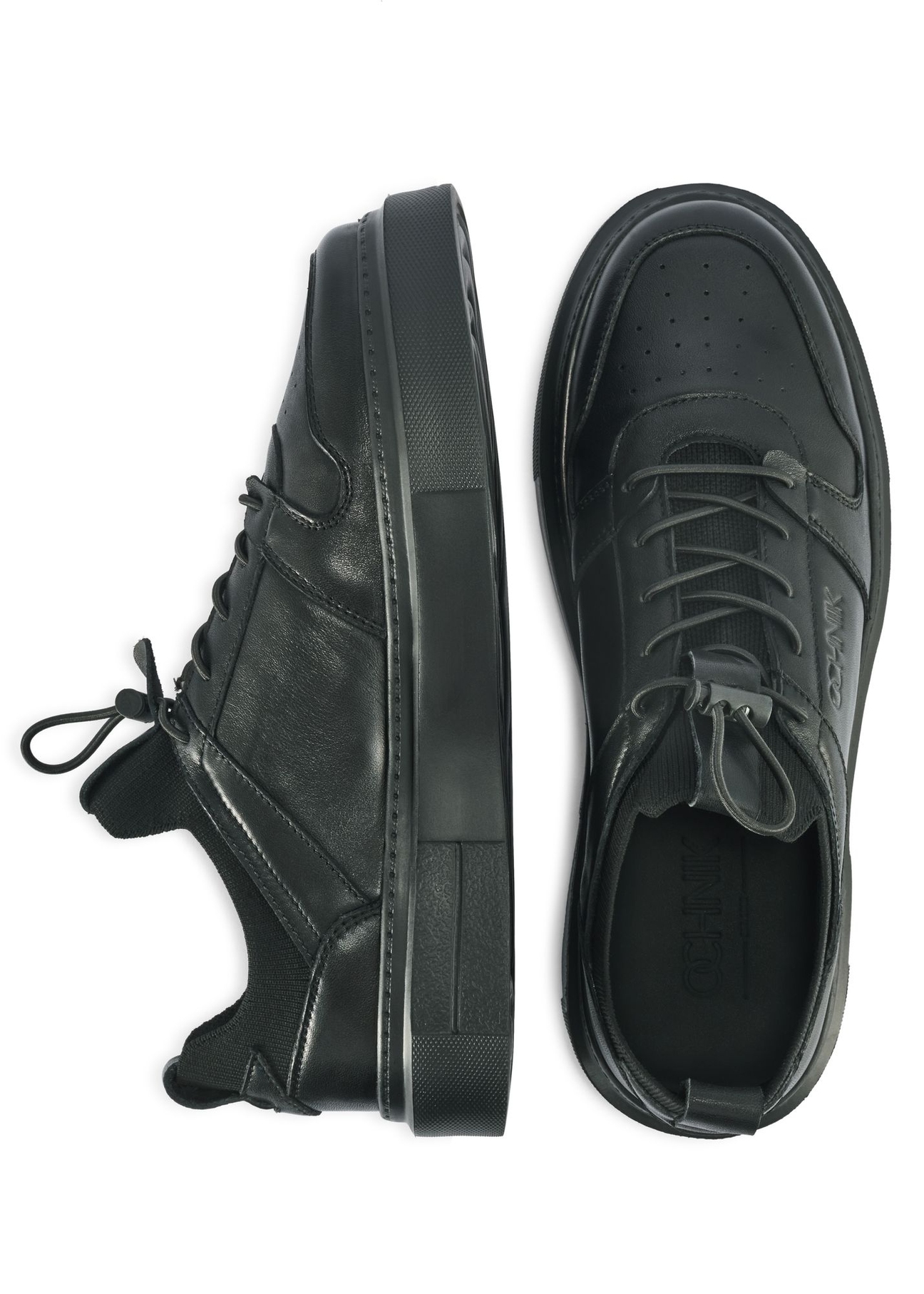 Men's black leather sneakers BUTYM-0509-99(Z25) - product view from above and side on a white background.