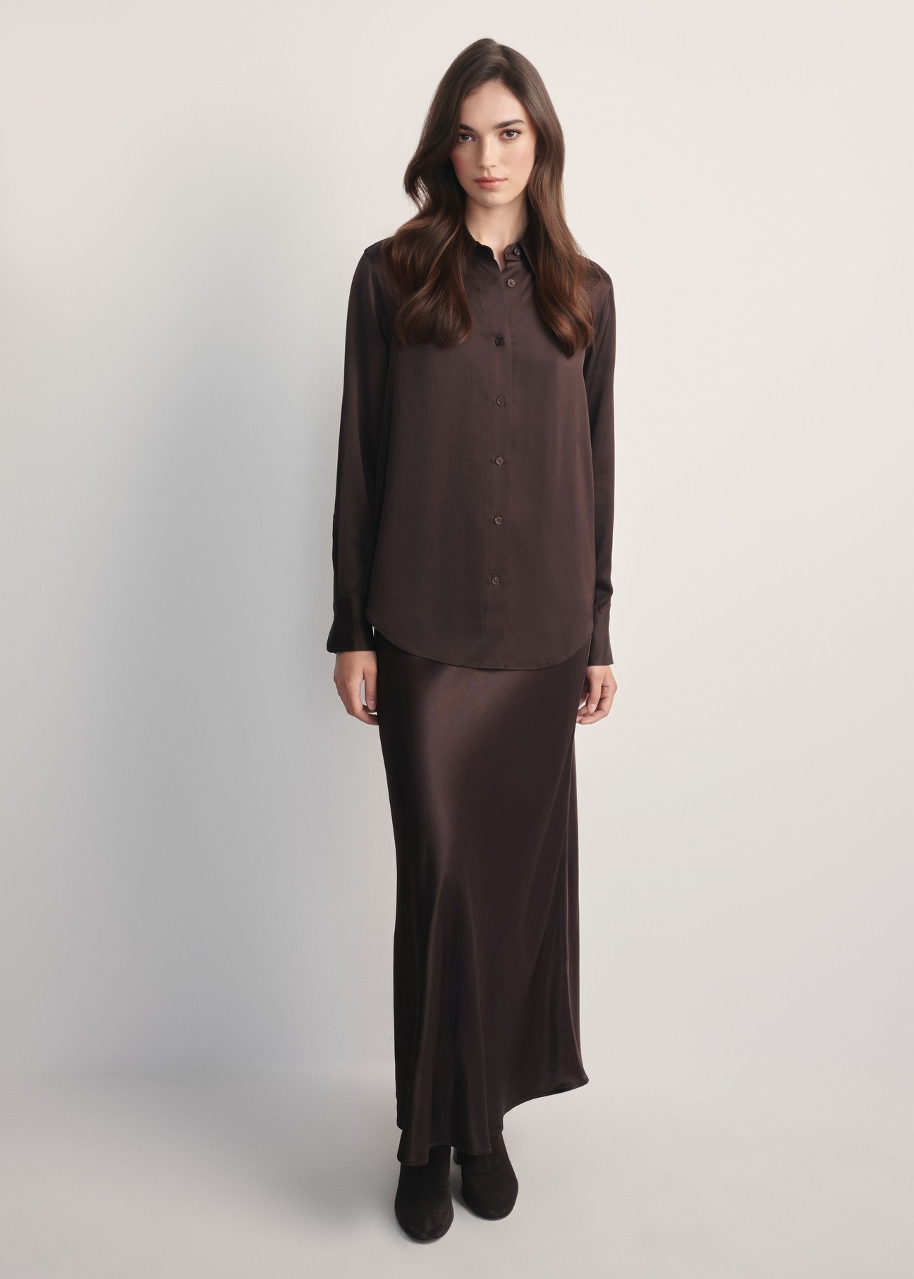 Chocolate women's shirt KOSDT-0172-1I(Z26), front view of the product on the model. Full body visible.
