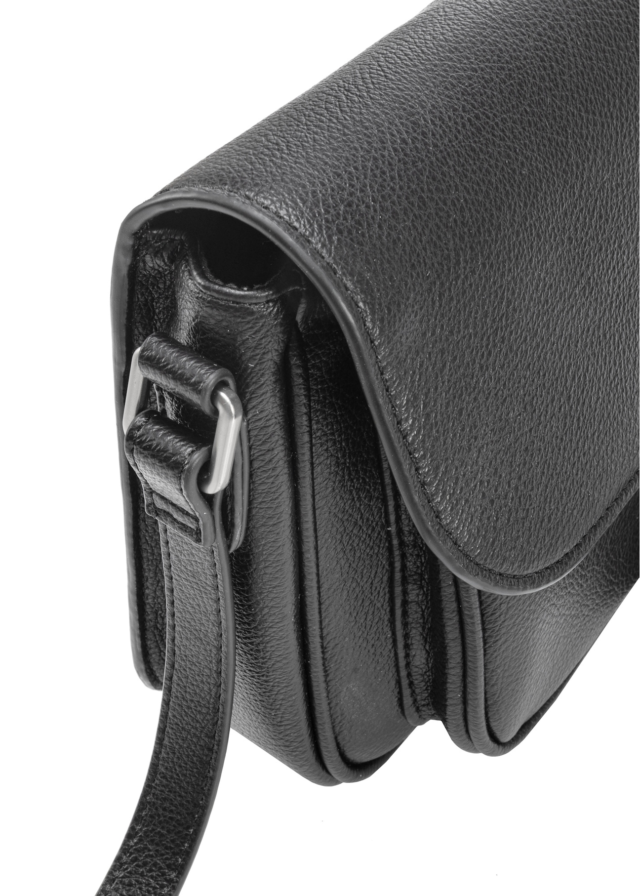 Black women's messenger bag TOREC-1072-99(Z25), close-up of the product detail on a white background.