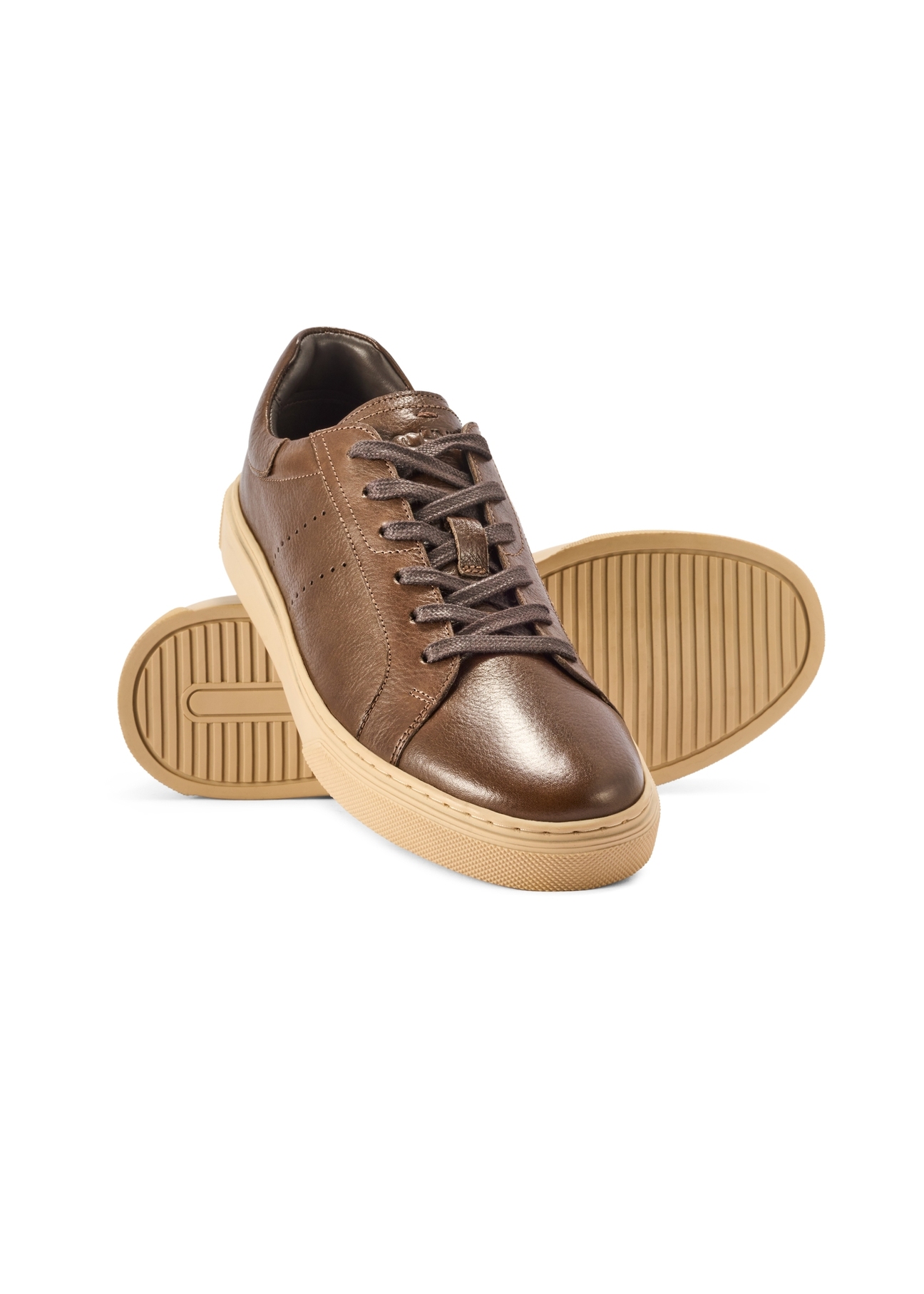 Dark brown men's leather sneakers BUTYM-0486-1I(W26) - product view slightly diagonal, on a white background.