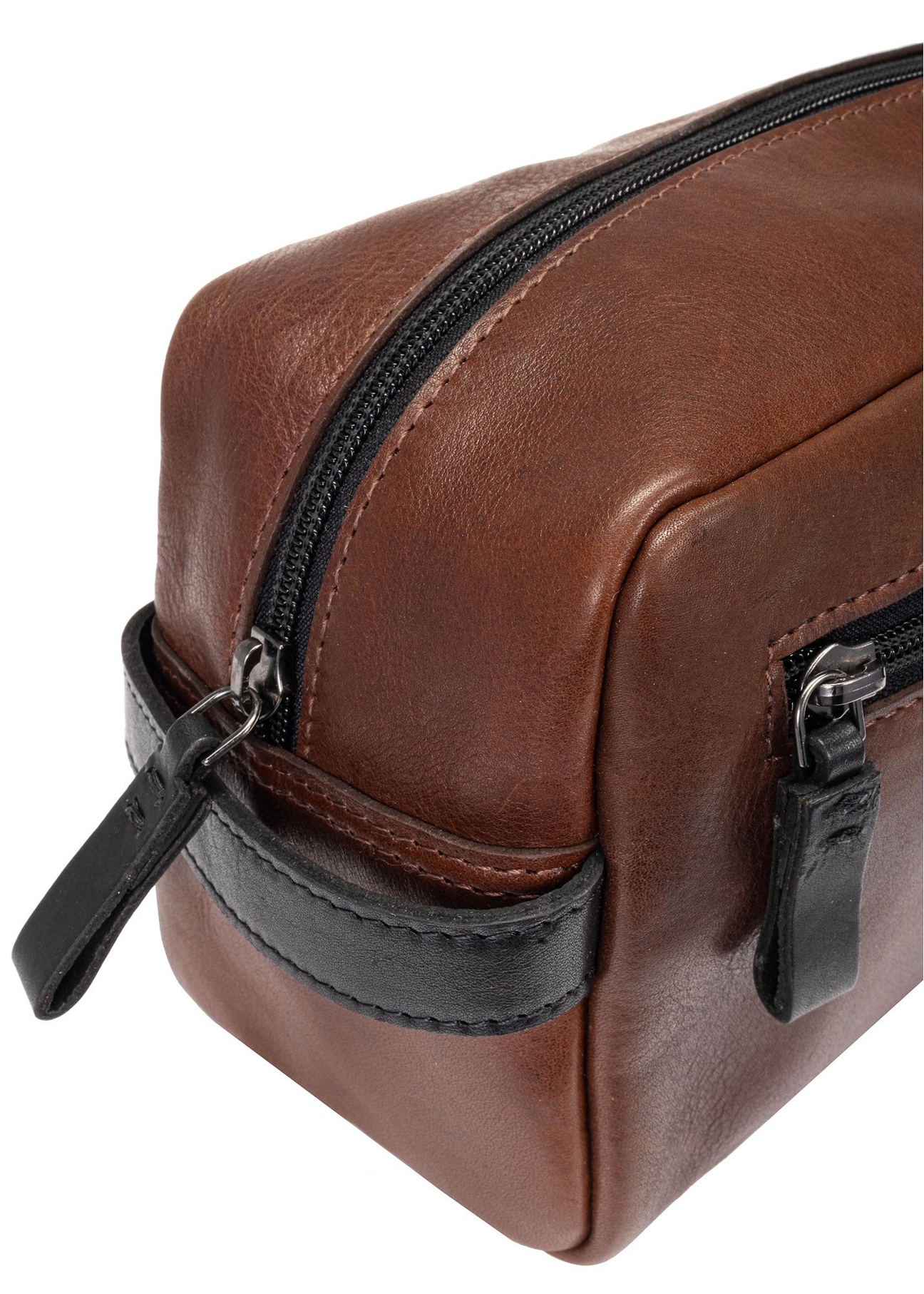 Men's brown leather cosmetic bag TORMS-0106-1H(W26), close-up of the product detail on a white background.