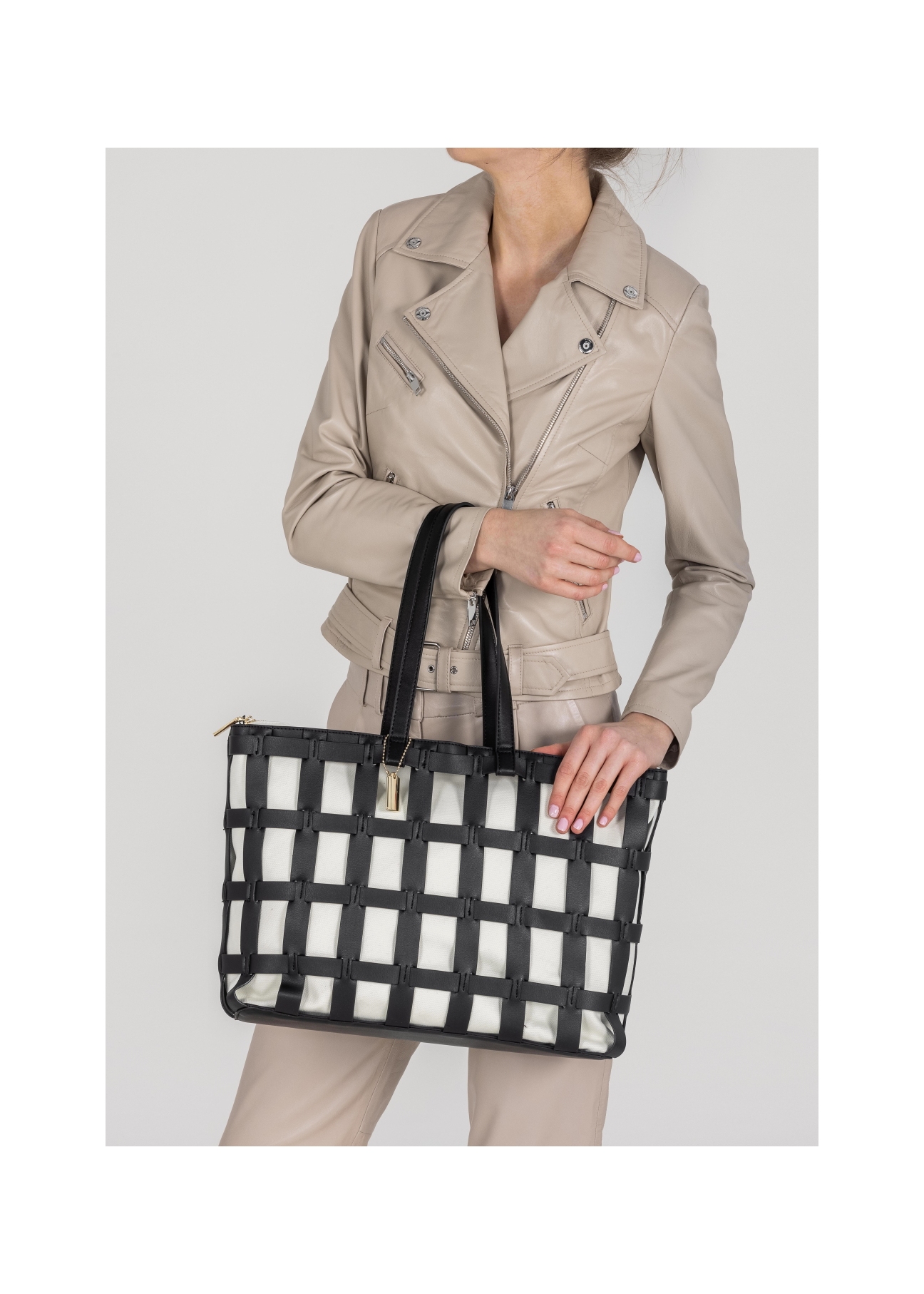 Women's shopper bag TOREC-0408-99(W21)-07