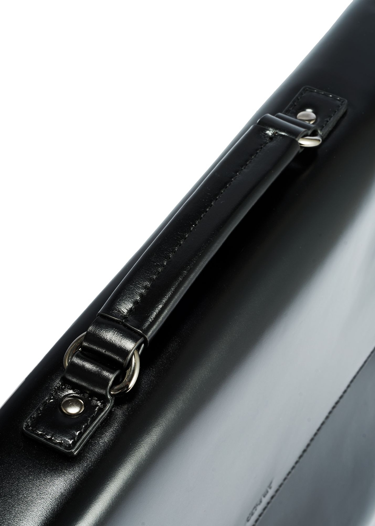 Black leather men's briefcase TORMS-0467-99(Z25) - close-up of detail on white background.