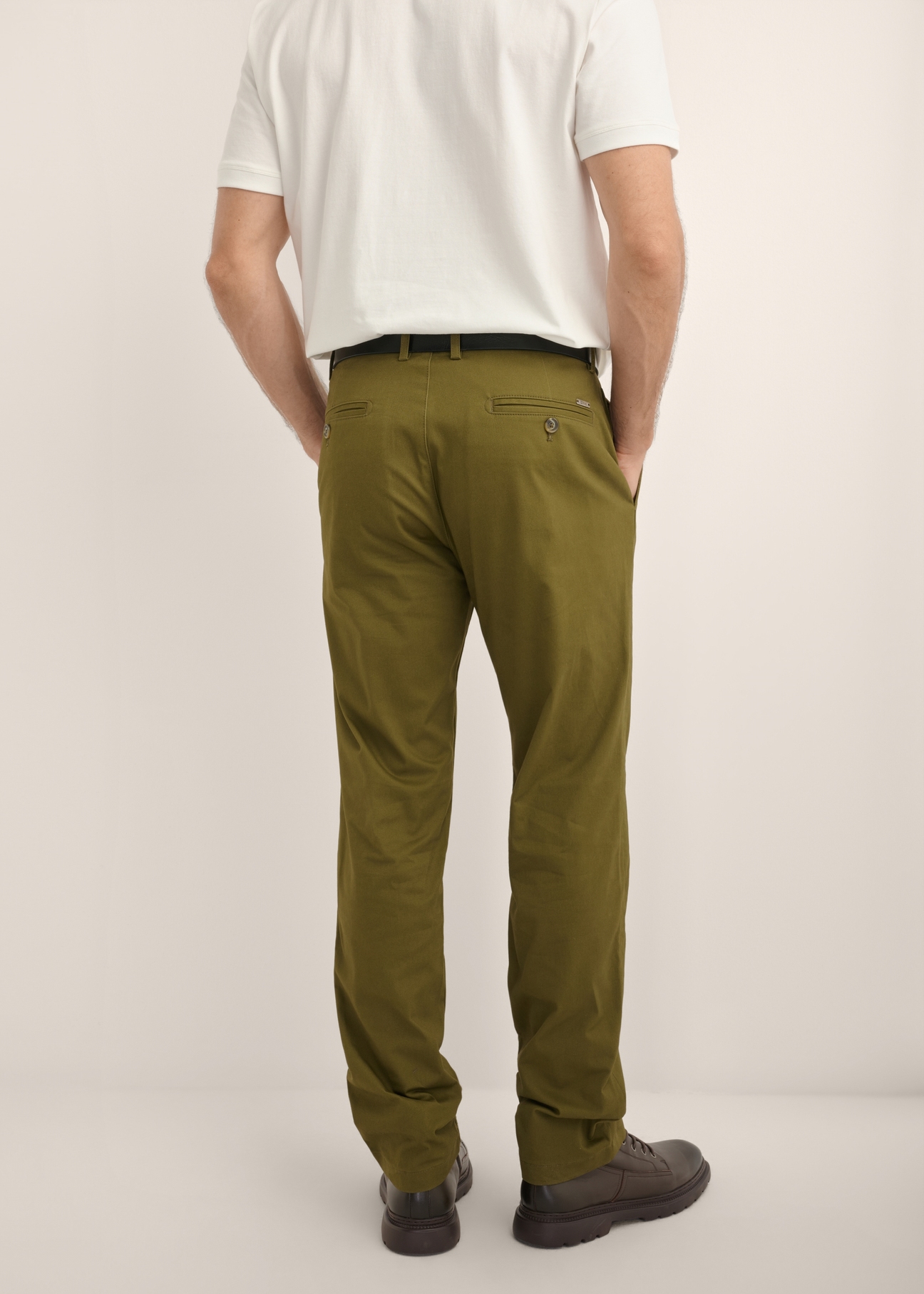 Men's khaki trousers SPOMT-0121-8D(Z26)