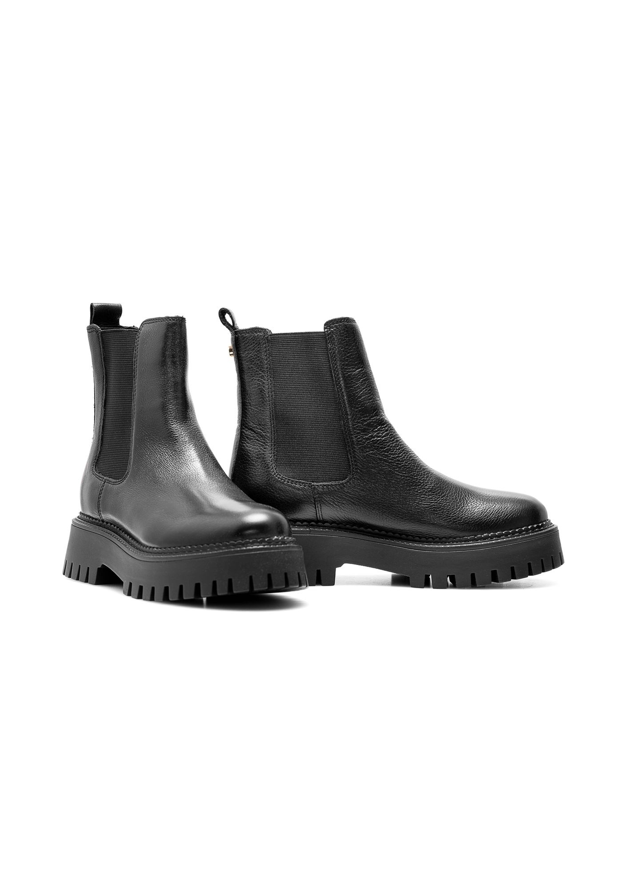 Women's black Chelsea boots BUTYD-1182-99(Z25) - diagonal view of the product on a white background.