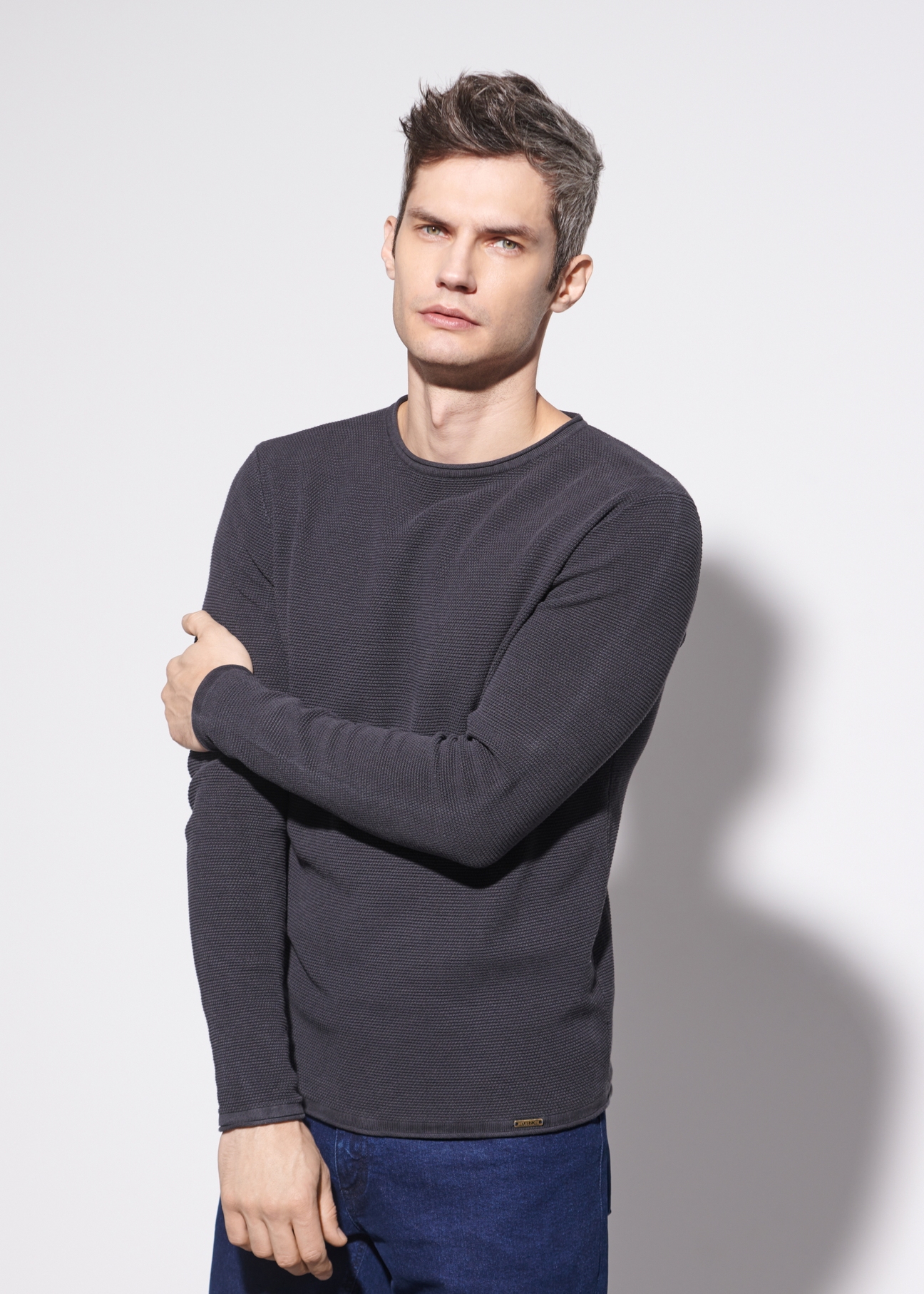 Graphite men's basic sweater SWEMT-0128-95(W23)-02