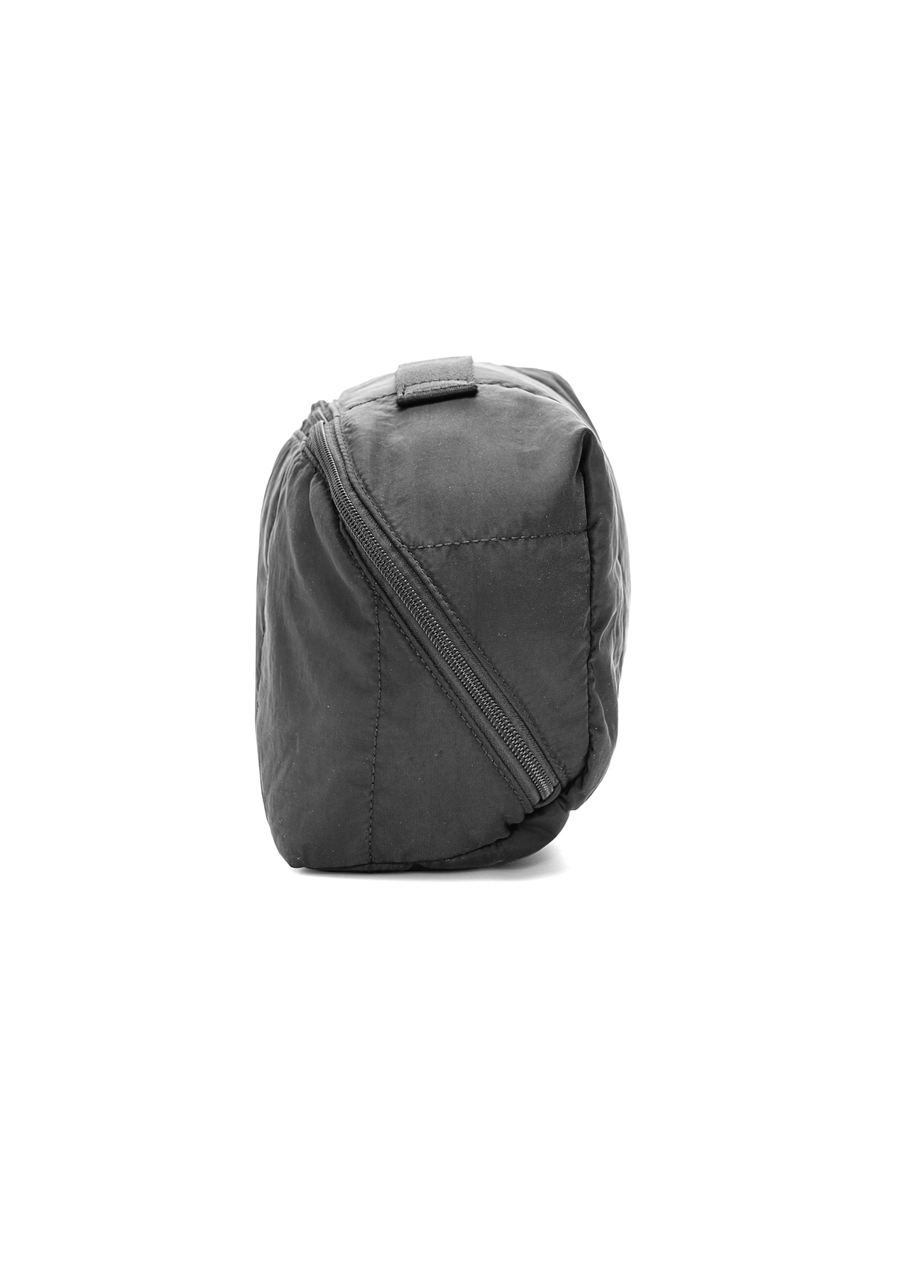 Black women's cosmetic bag TOREN-0323-99(Z25), side view of the product on a white background.