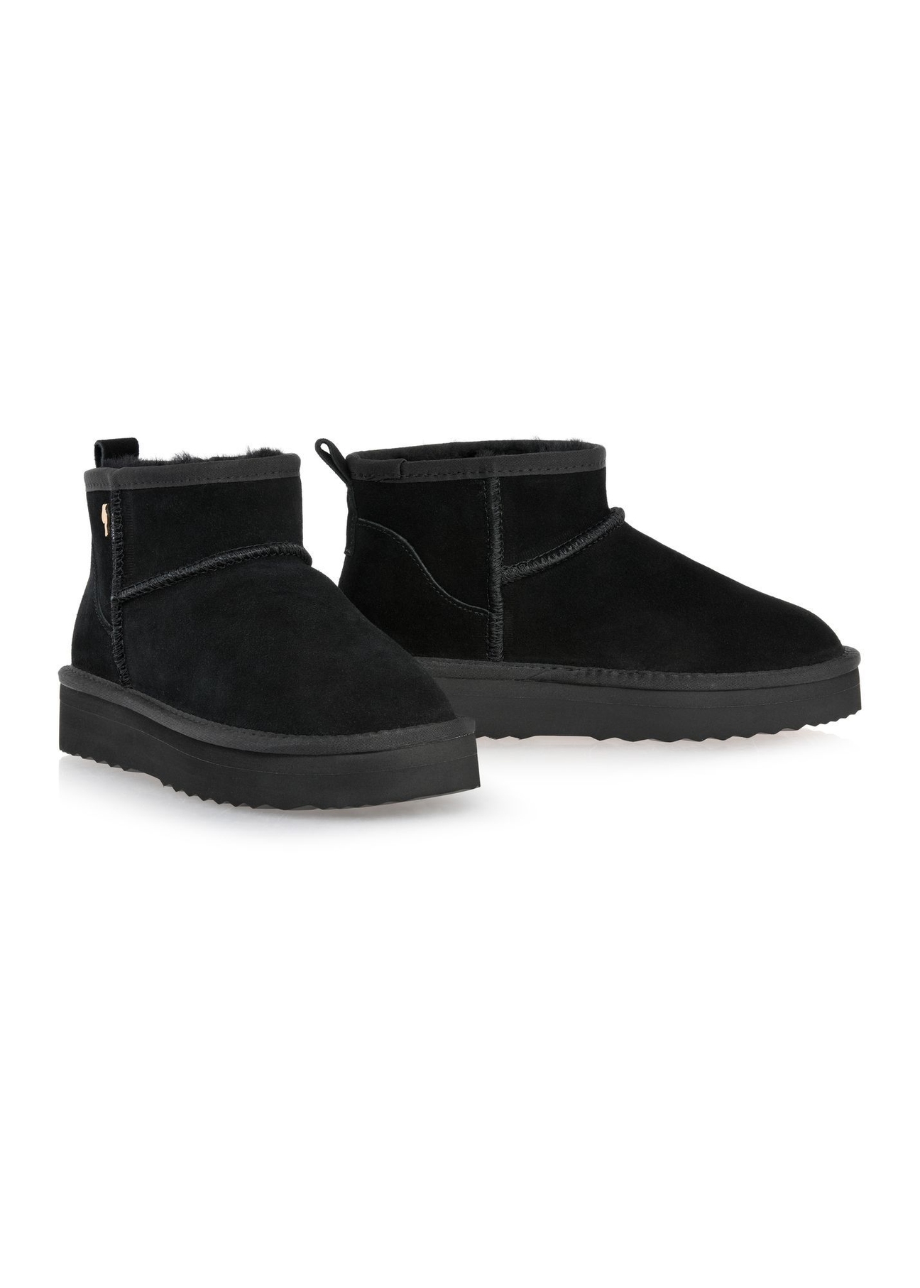 Black short women's snow boots BUTYD-1138-9E(Z26), diagonal product view on a white background.