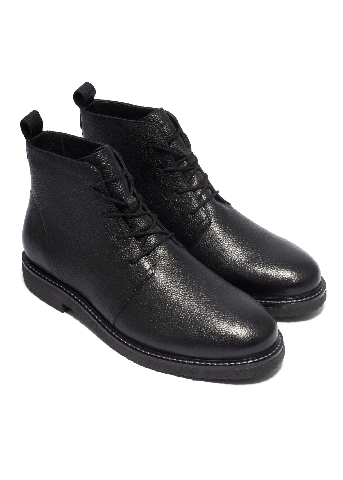 Black men's leather ankle boots BUTYM-0545-99(Z26), diagonal product view on a white background.