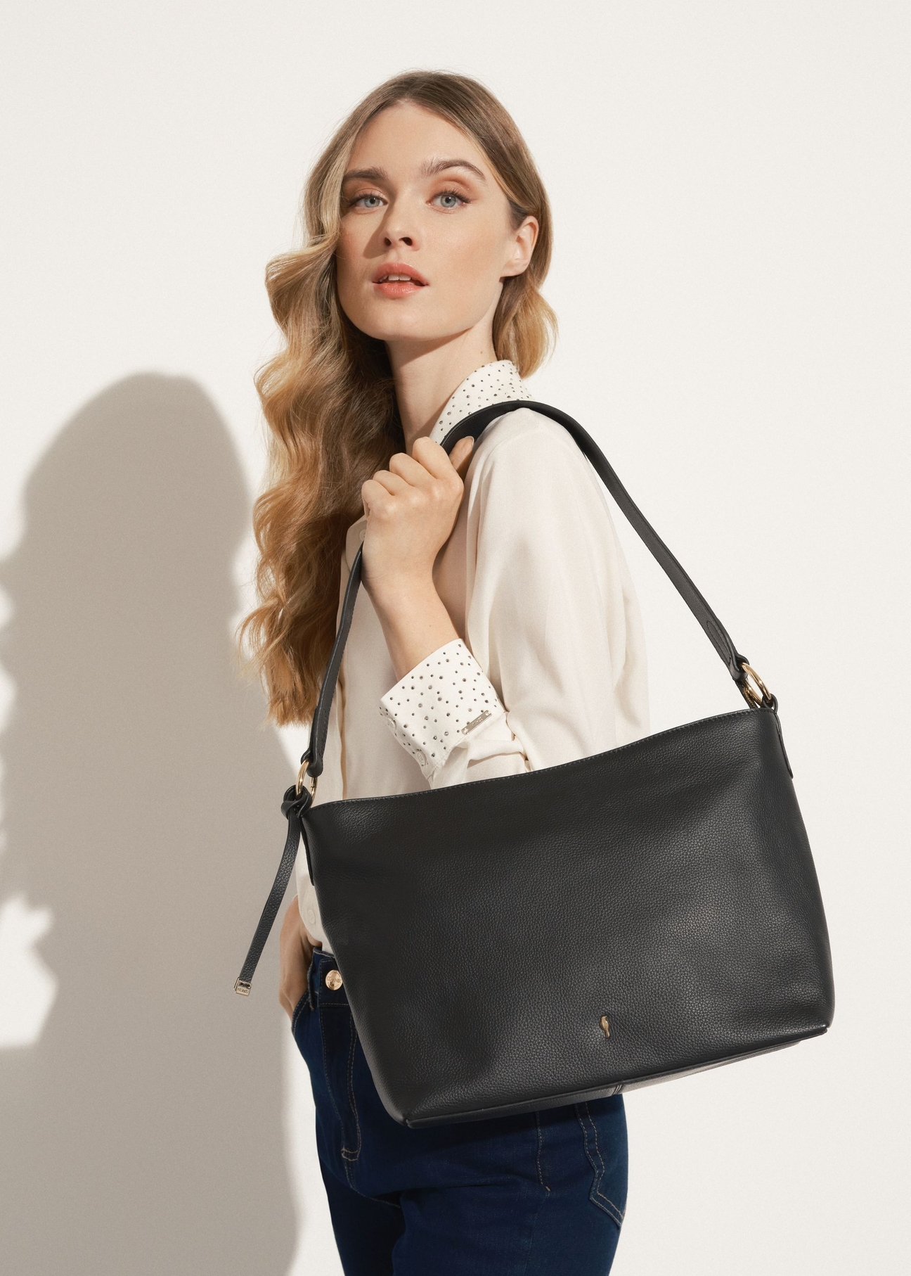 Women's leather shoulder bag TORES-0902-99(W23)-07