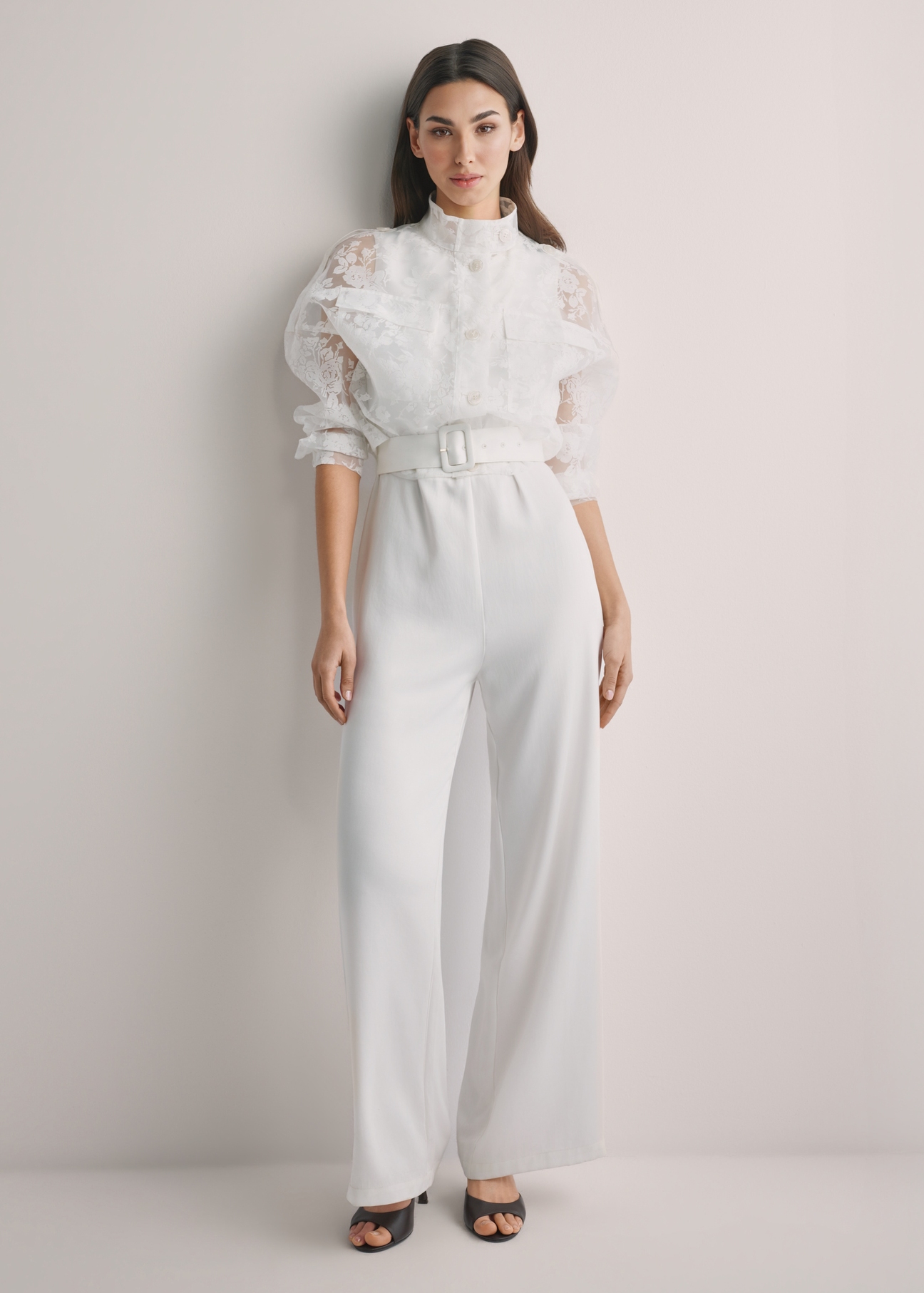 Women's white lace shirt KURDT-0637-0A(W26), front view of the product on the model. Full body visible.