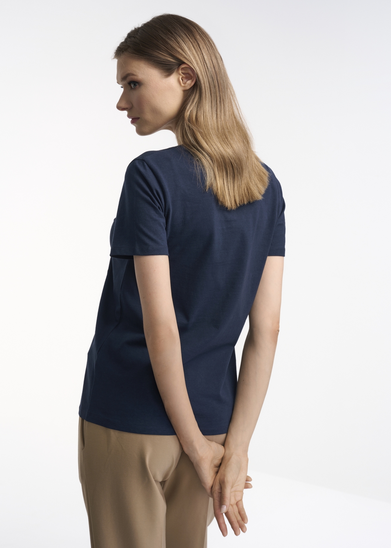 Women's navy blue T-shirt with applique TSHDT-0103-69(Z22)-03