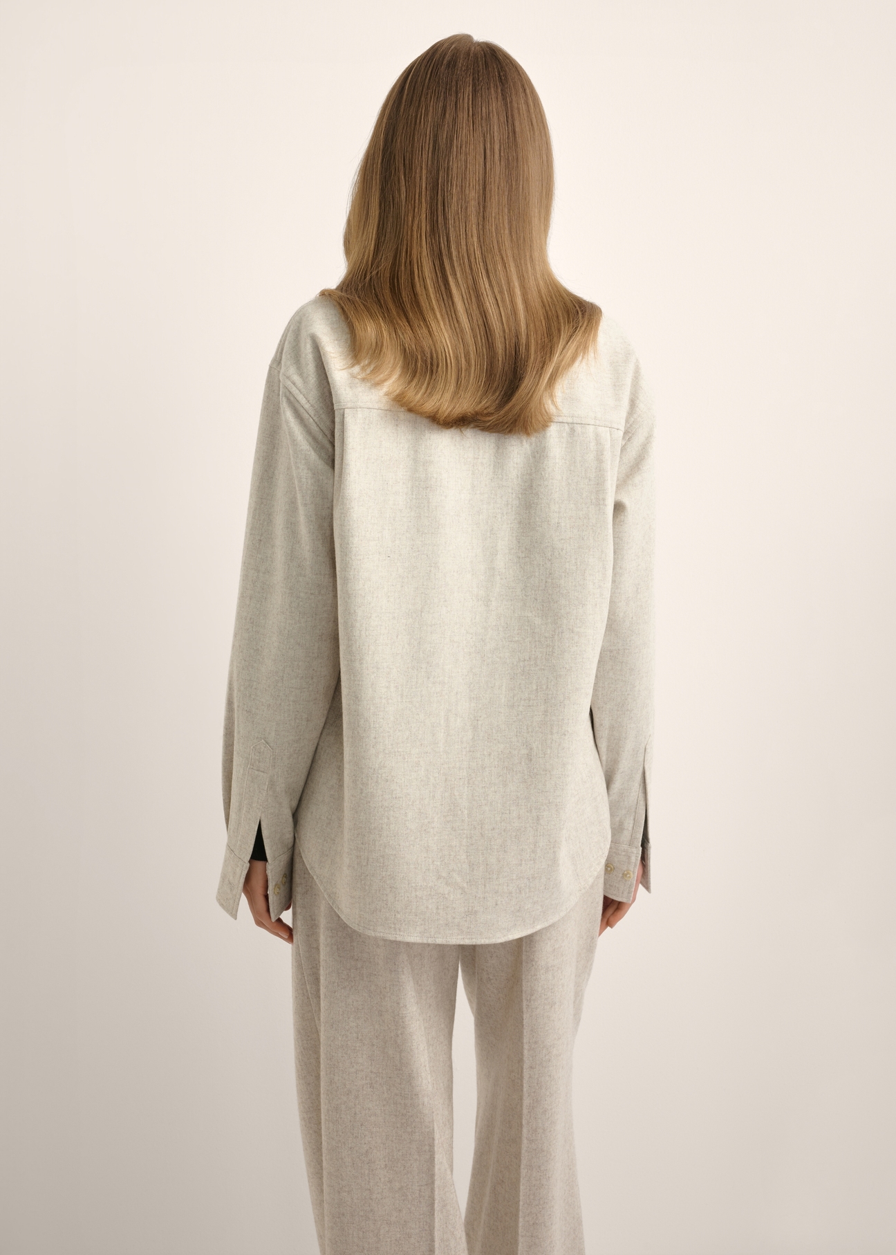 Light beige women's wool-blend shirt KOSDT-0197-1A(Z26), back view of the product on the model. Half of the silhouette visible.