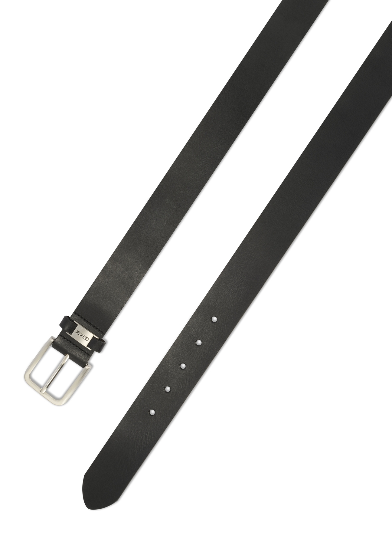 Black men's leather belt PASMS-0273-99(Z25), close-up of the product clasp, view on a white background.