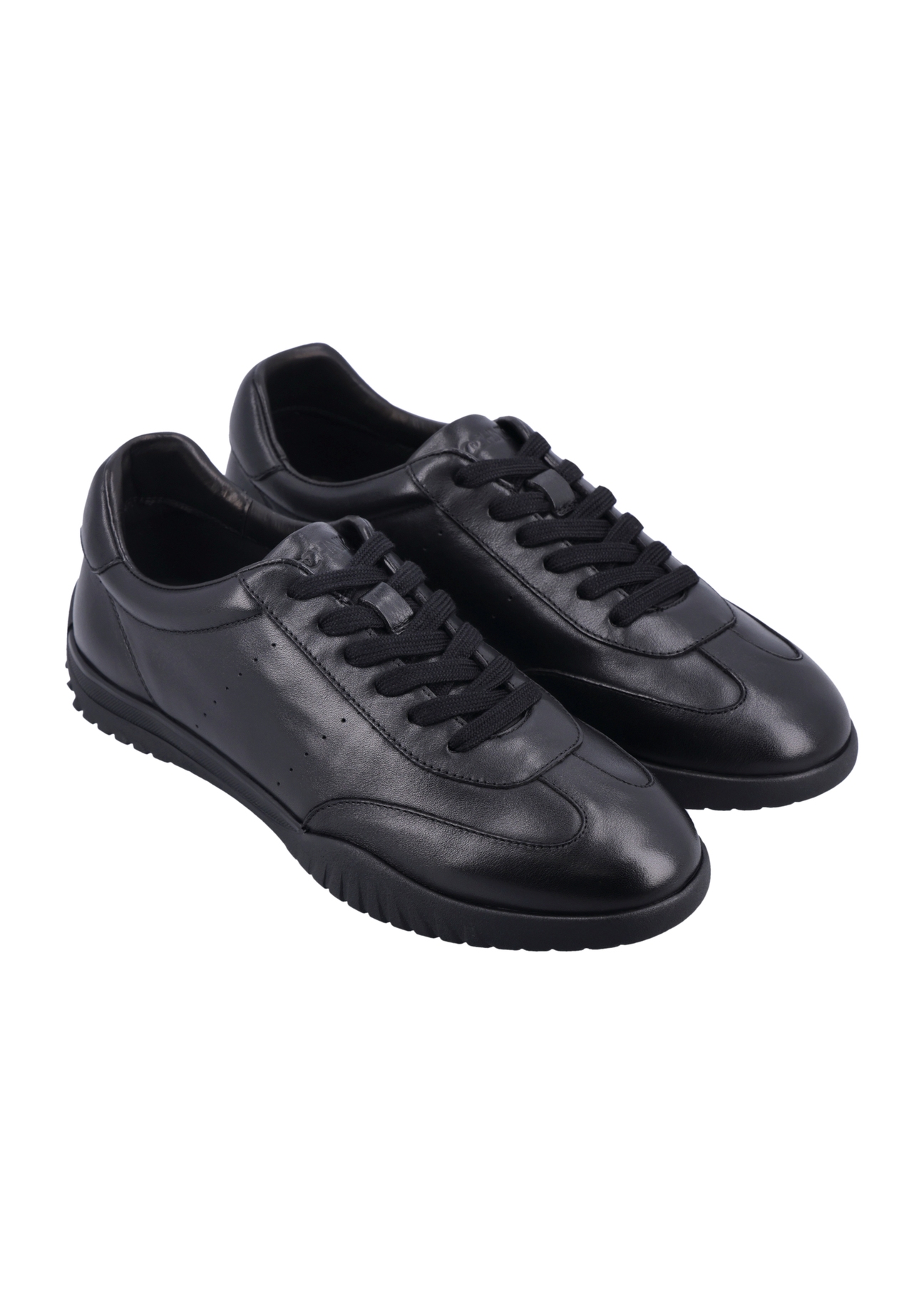 Black leather men's sports shoes BUTYM-0560-99(Z26), diagonal product view on a white background.