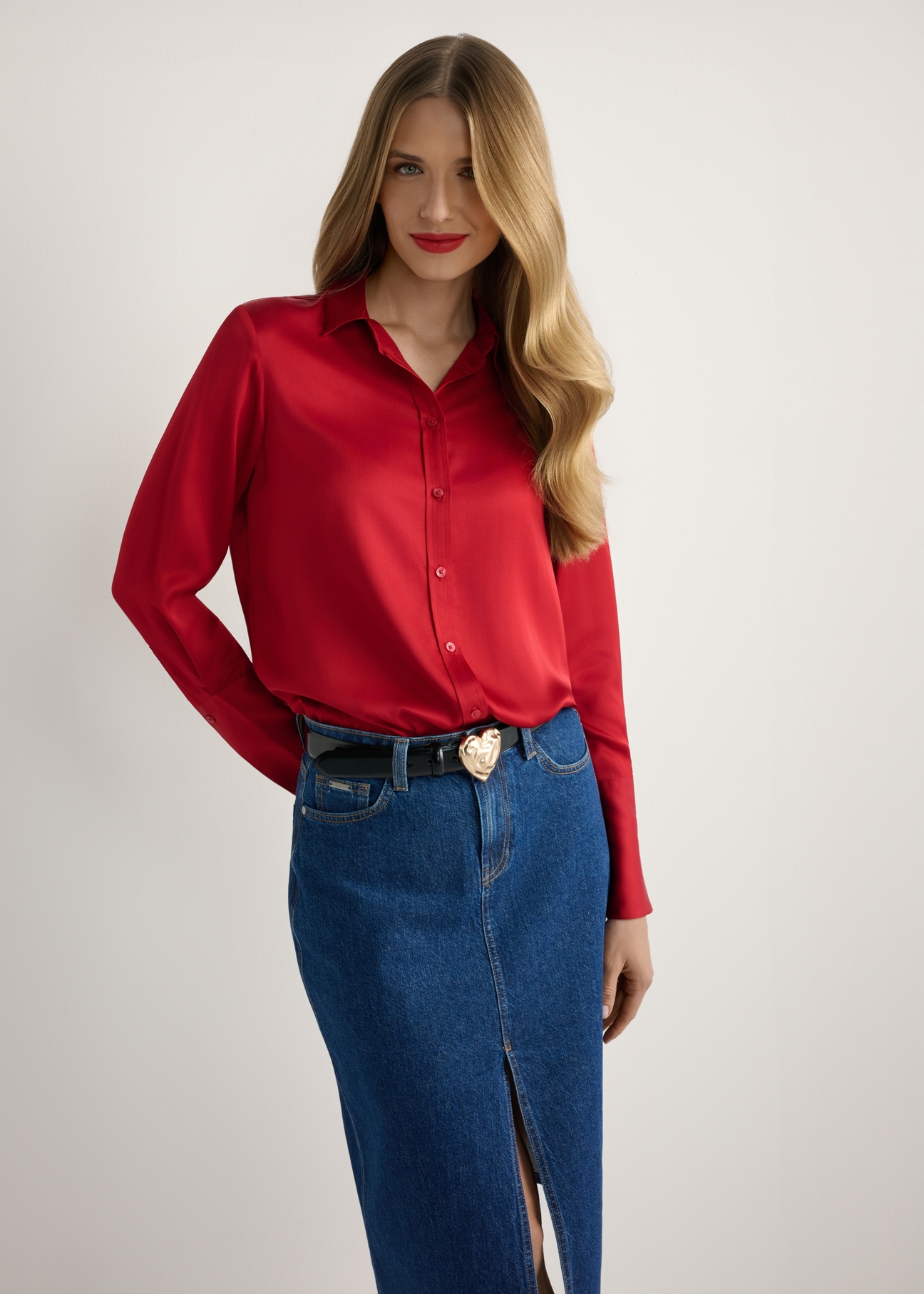 Red women's viscose shirt KOSDT-0183-4B(W26), front view of the product on the model. Half of the silhouette visible.