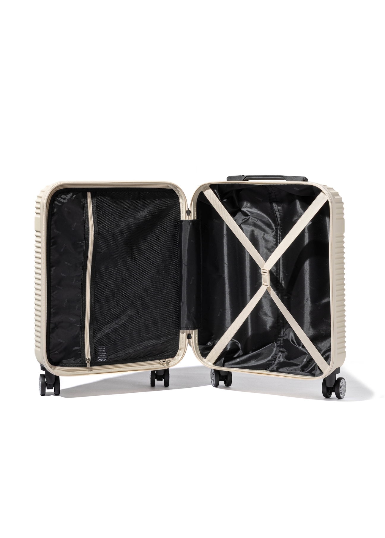 Small suitcase on wheels WALAB-0040-0C-19(W26)