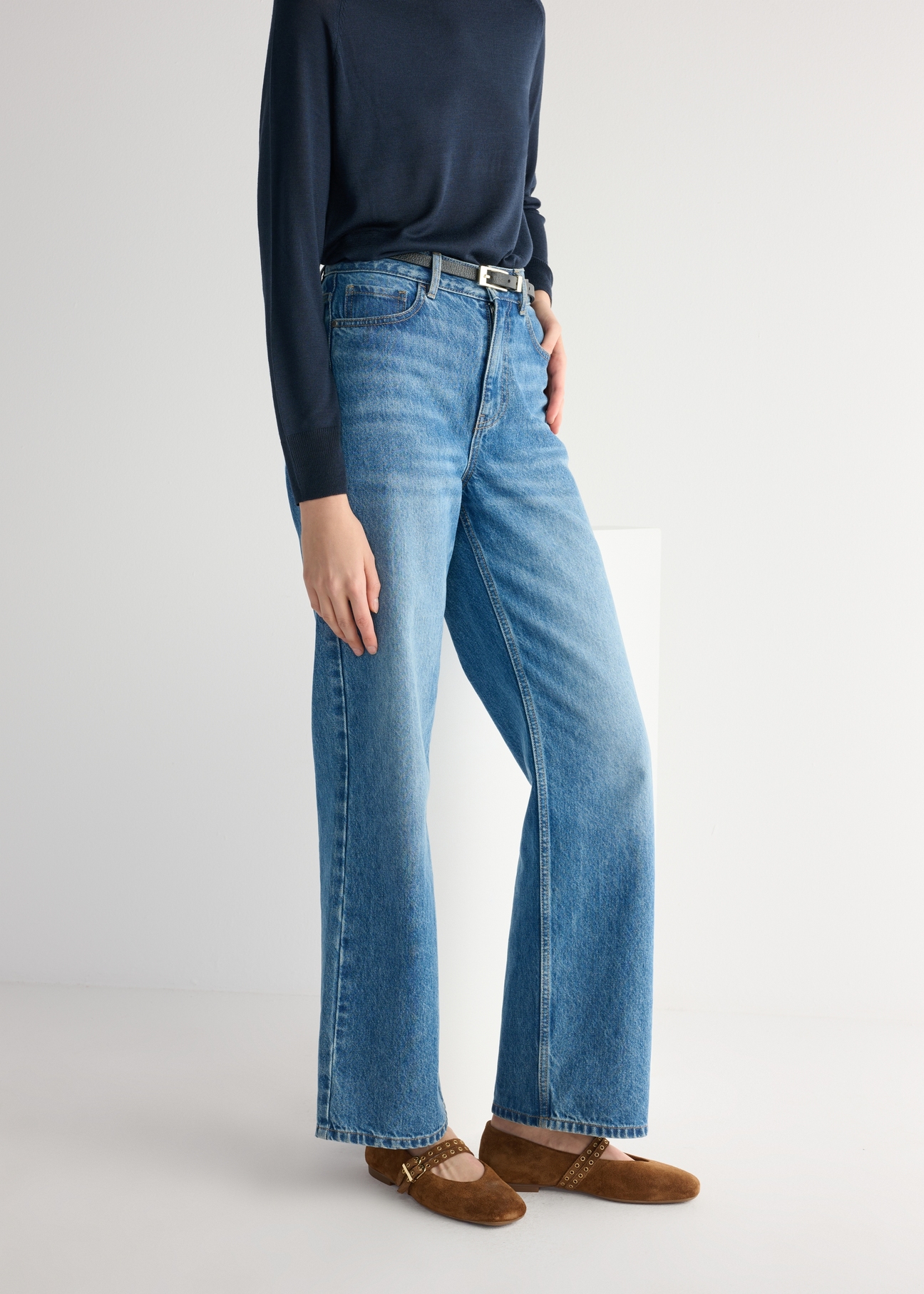 Women's suede ballet flats in camel color BUTYD-1243-1D(W26)