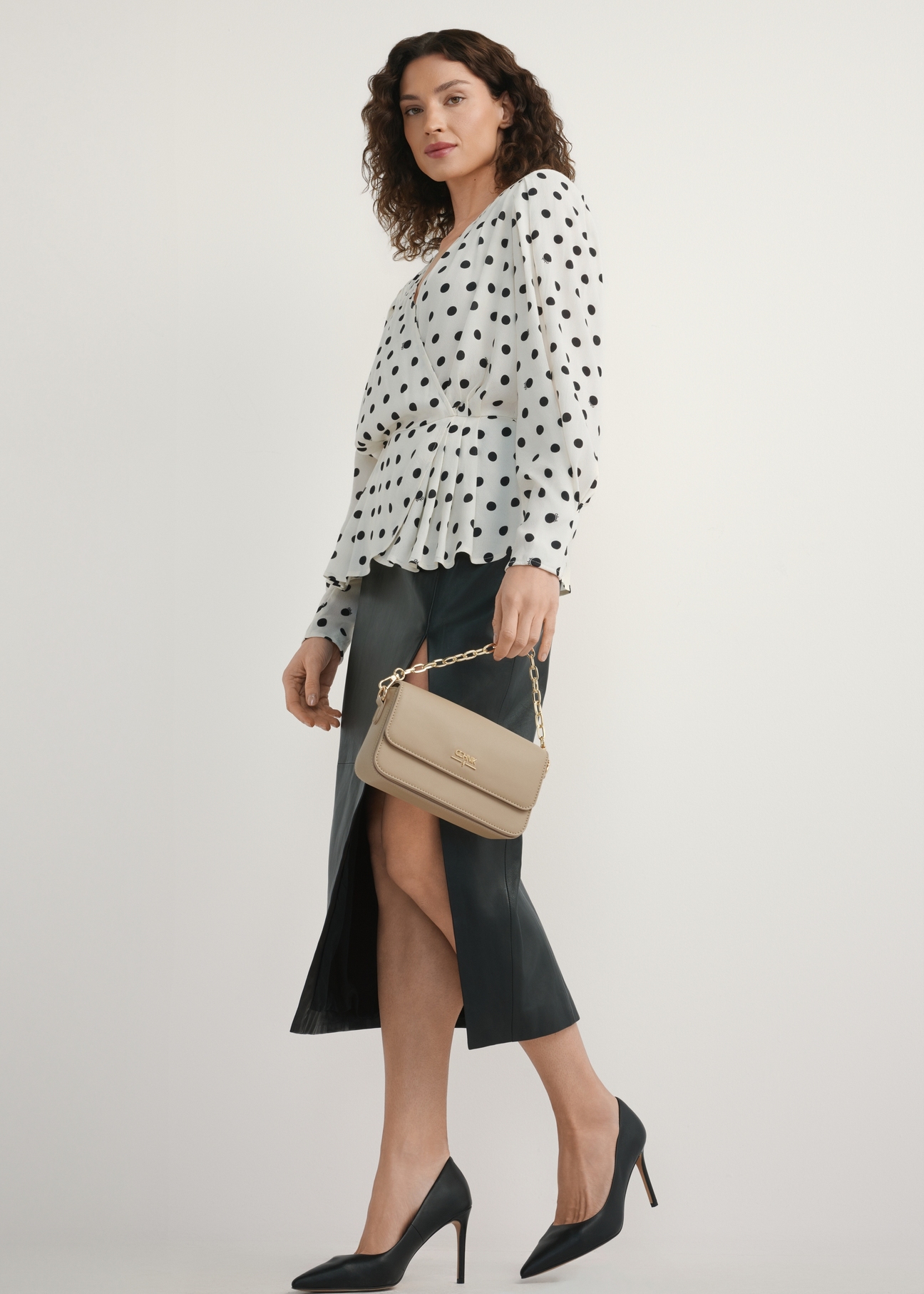 Small beige women's handbag TOREC-1171-1B(W26)