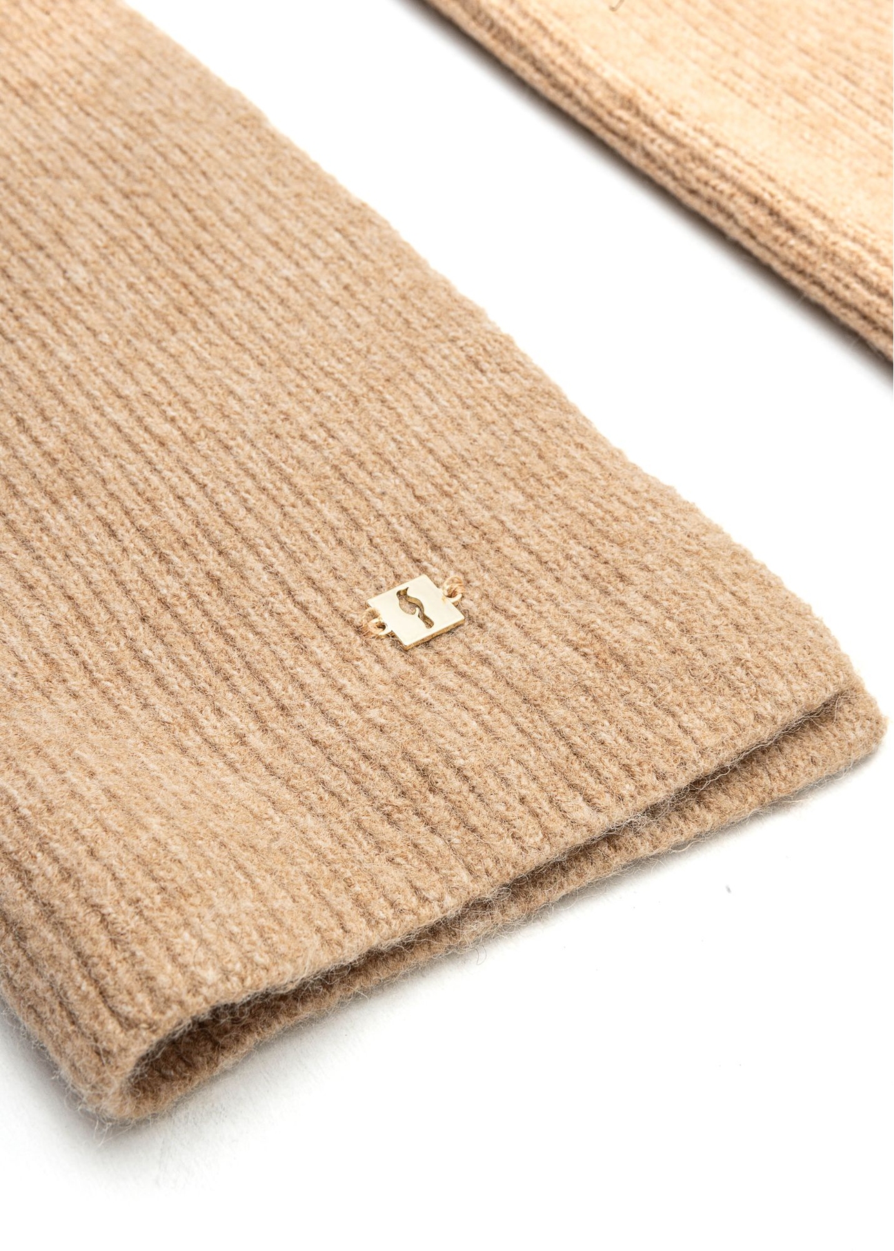 Beige viscose hat and scarf set ZESTD-0012-81(Z25) - close-up detail on white background.