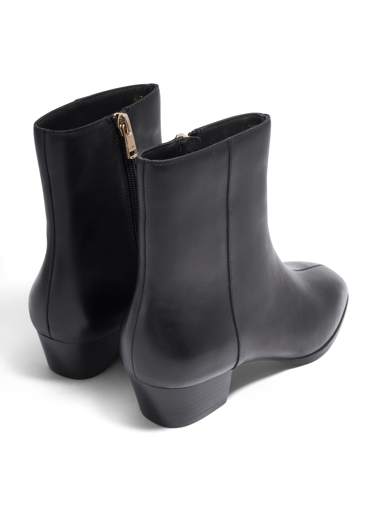 Black leather women's ankle boots BUTYD-1303-99(Z26), product view from the back on a white background.