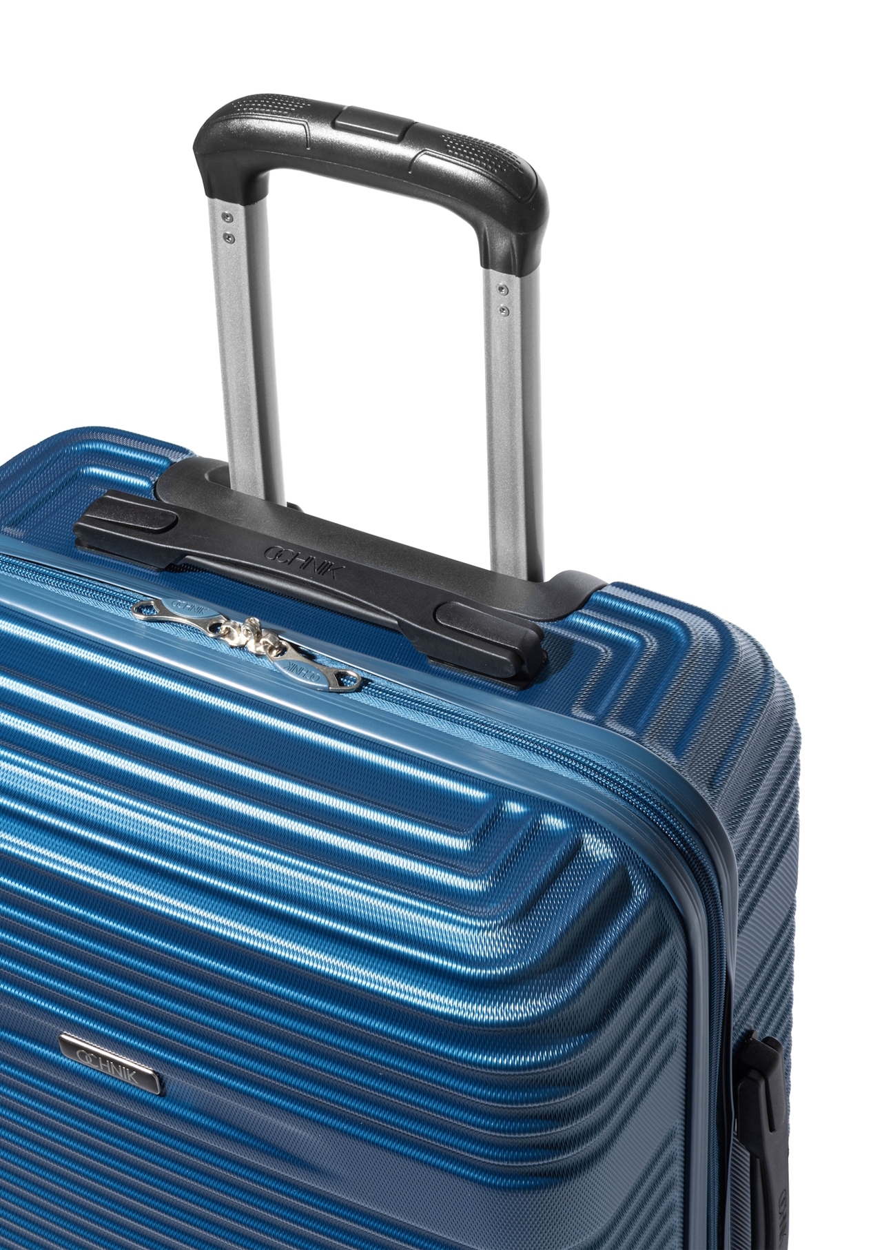 Medium wheeled suitcase WALAB-0040-7H-24(W26) – close-up of a detail, on a white background.